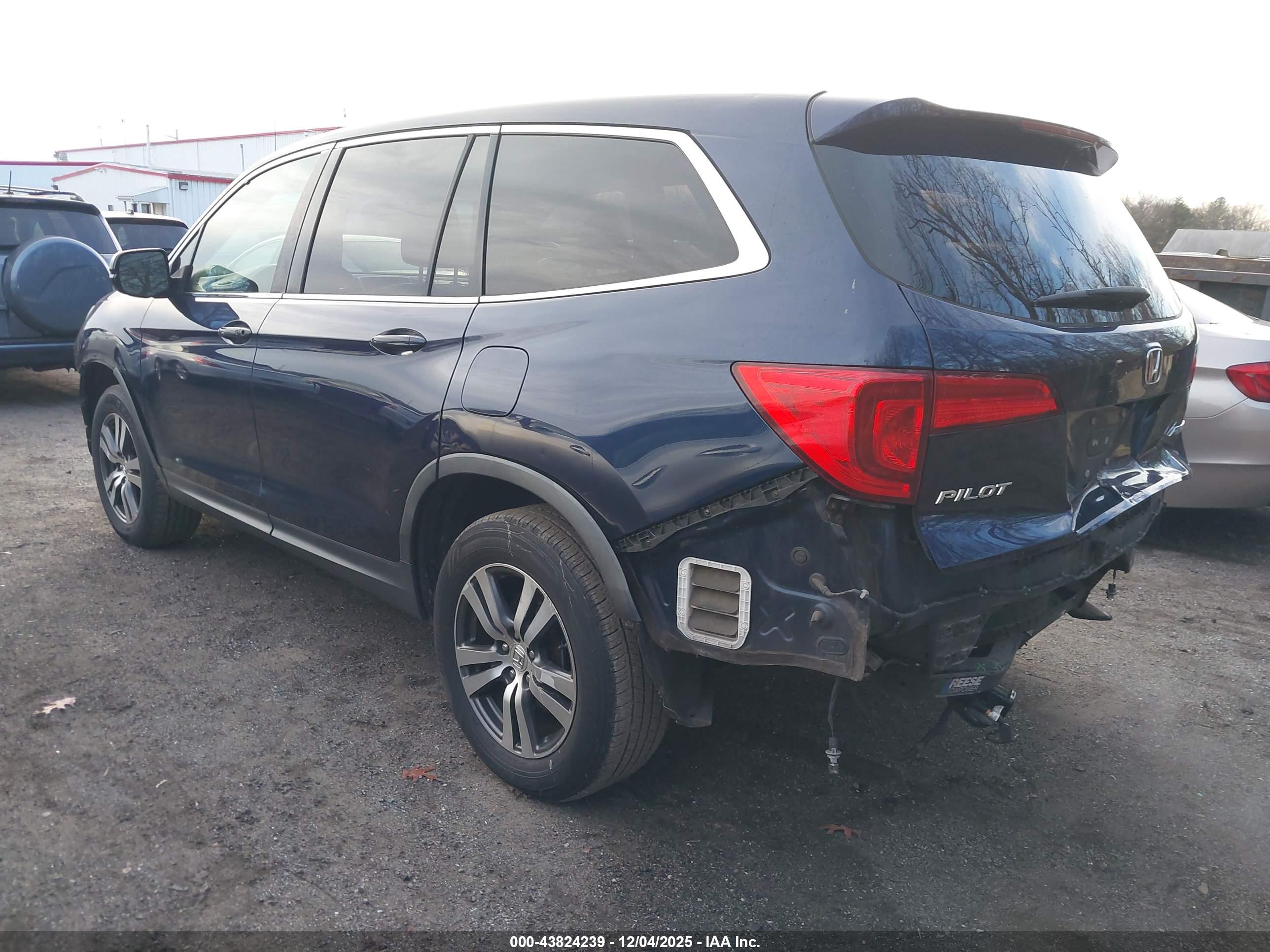 HONDA PILOT image 3