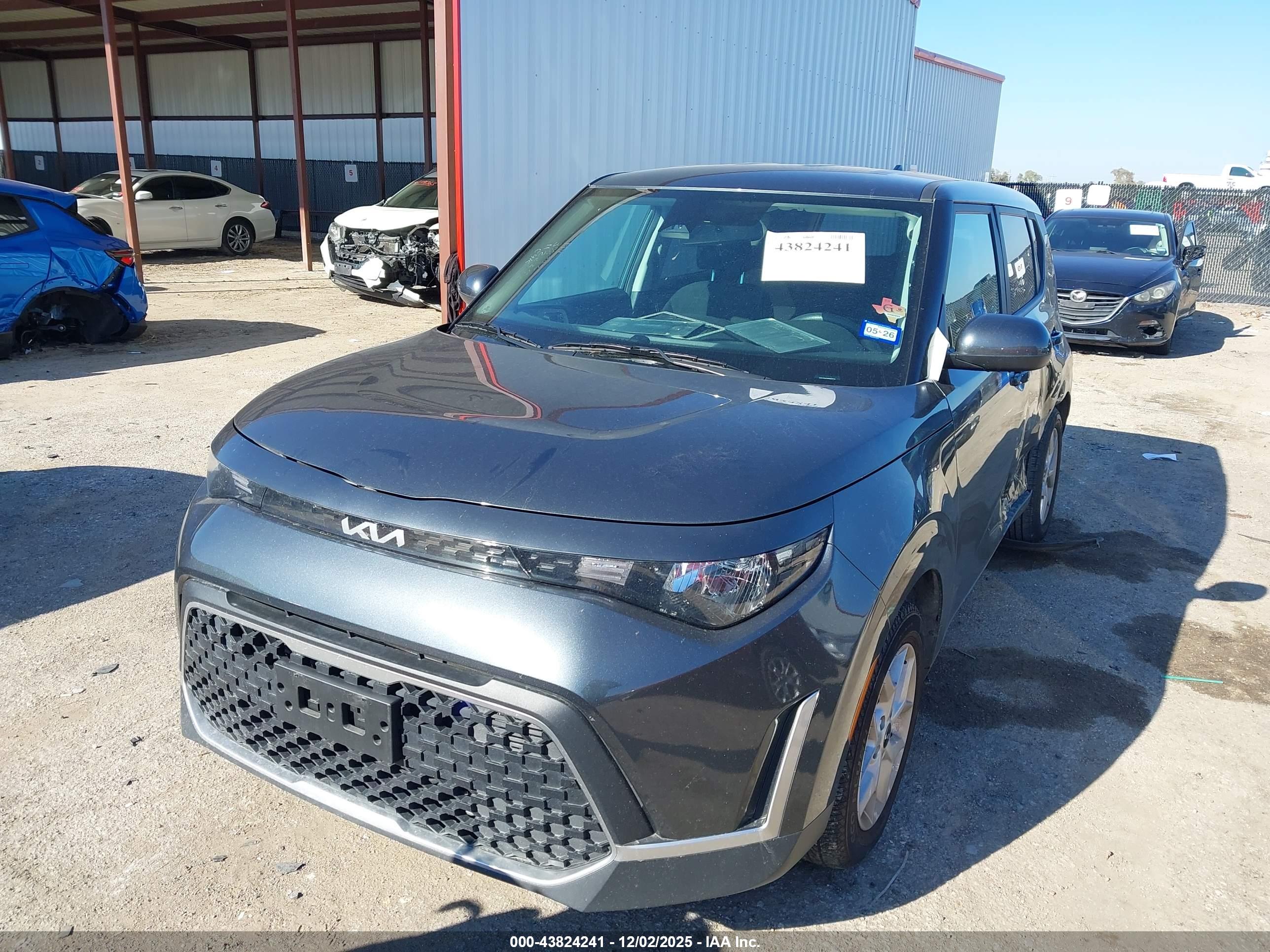 KIA SOUL image 2