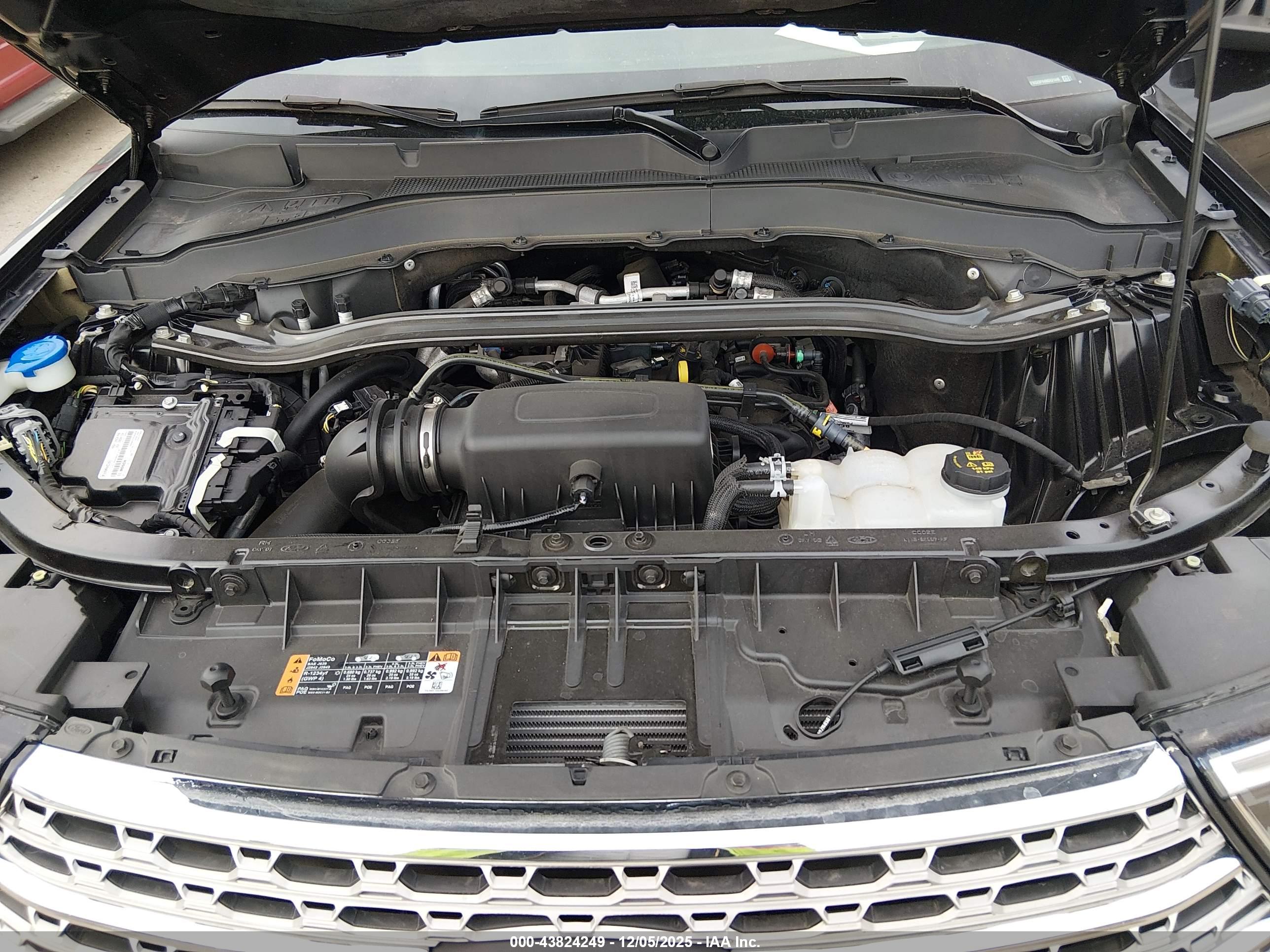 FORD EXPLORER image 10