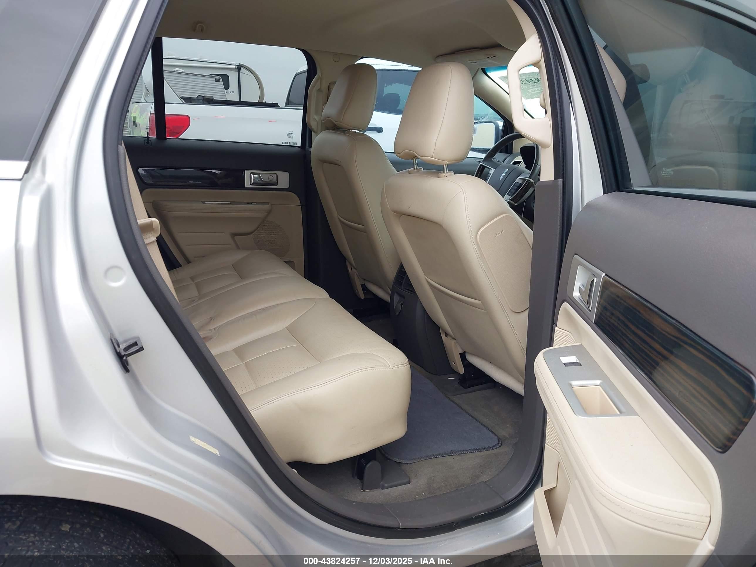 LINCOLN MKX image 8