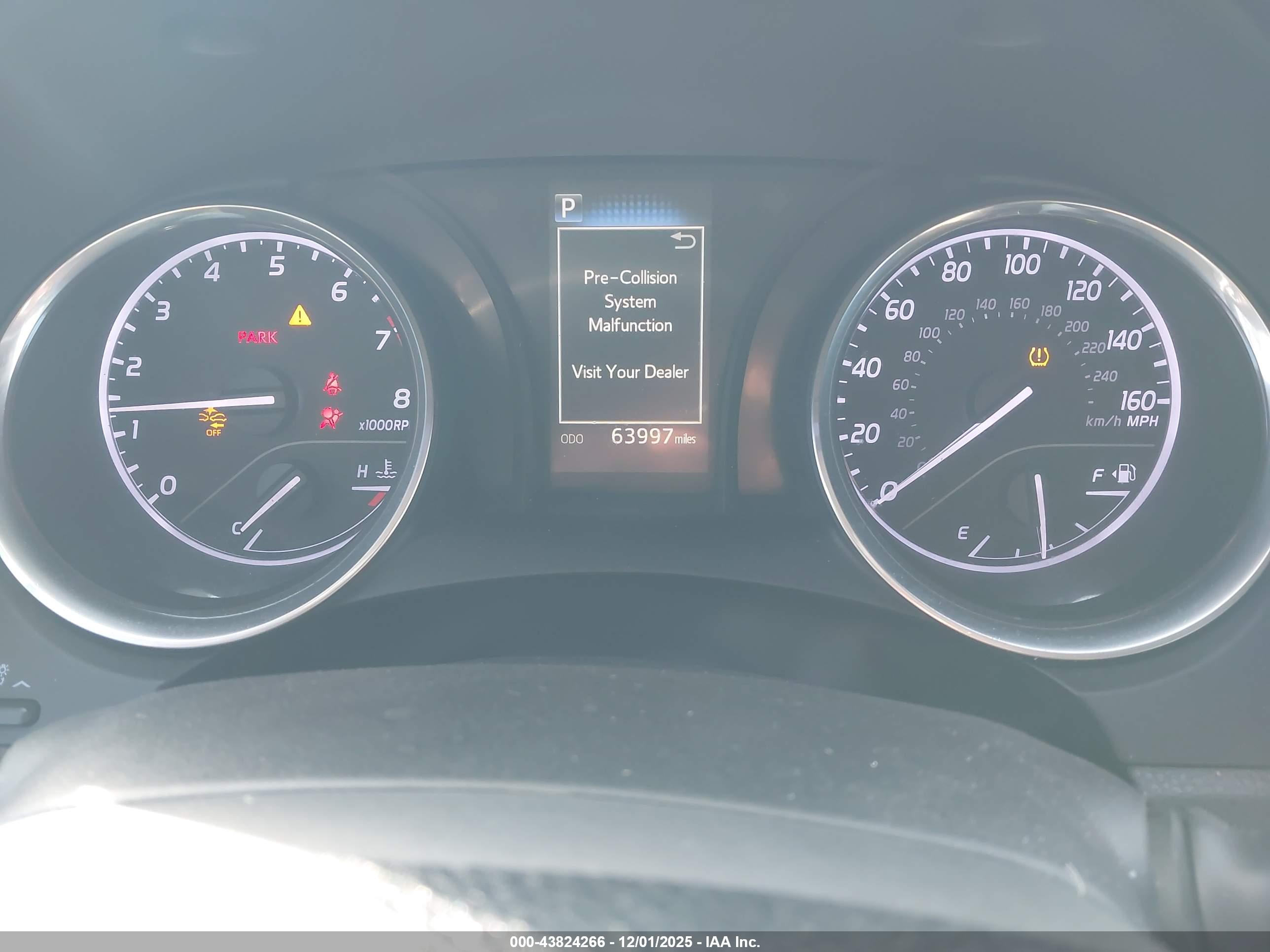 TOYOTA CAMRY image 7