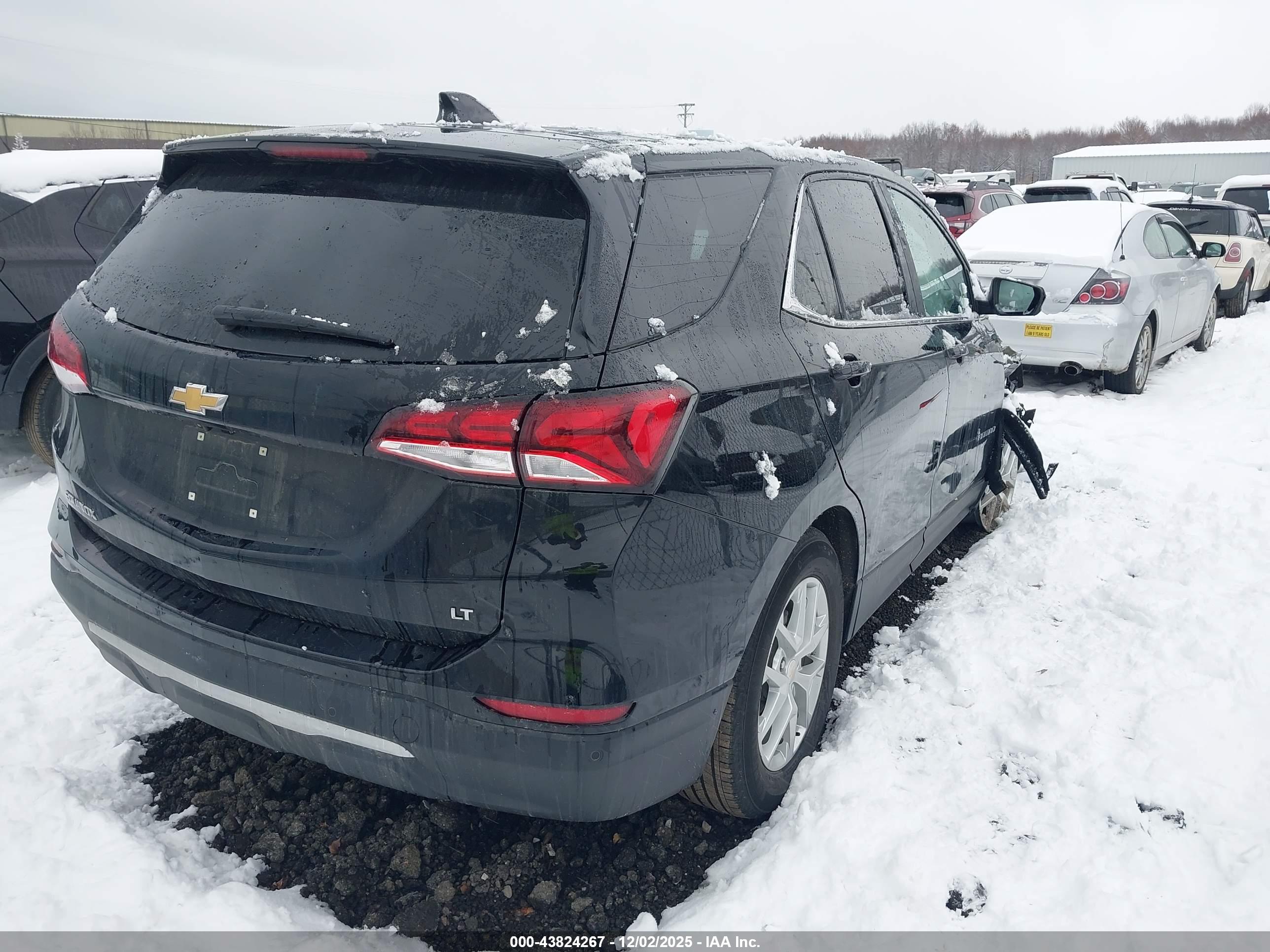 CHEVROLET EQUINOX image 4