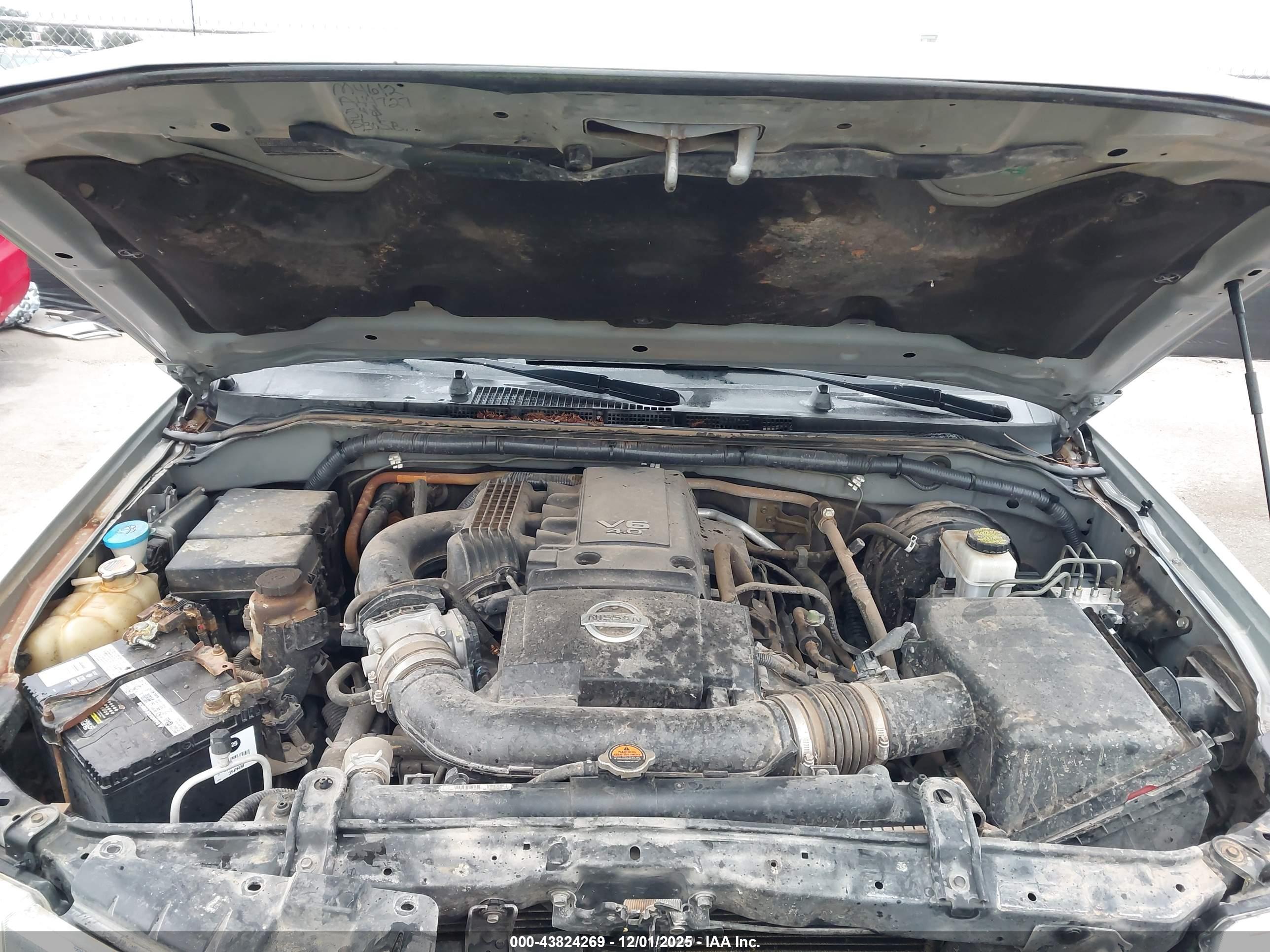 NISSAN FRONTIER image 10