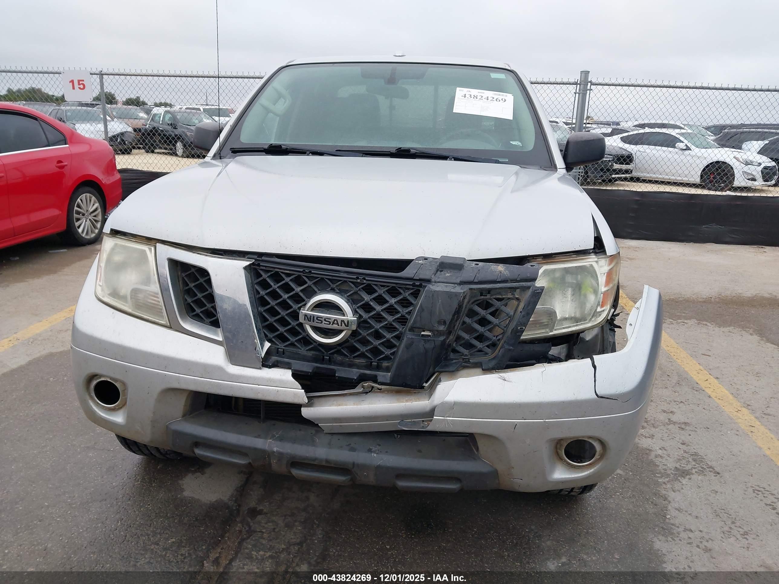 NISSAN FRONTIER image 6