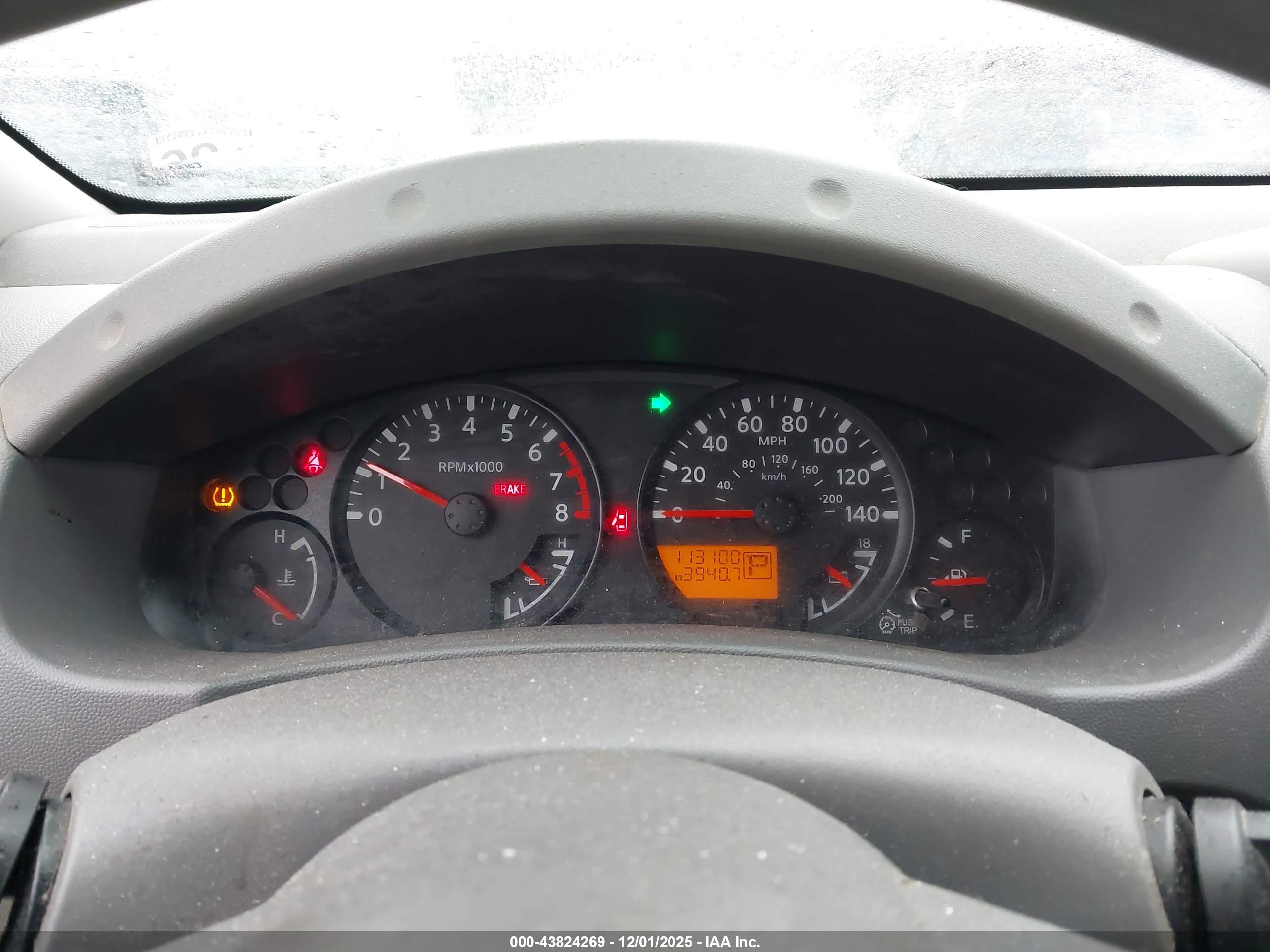 NISSAN FRONTIER image 7