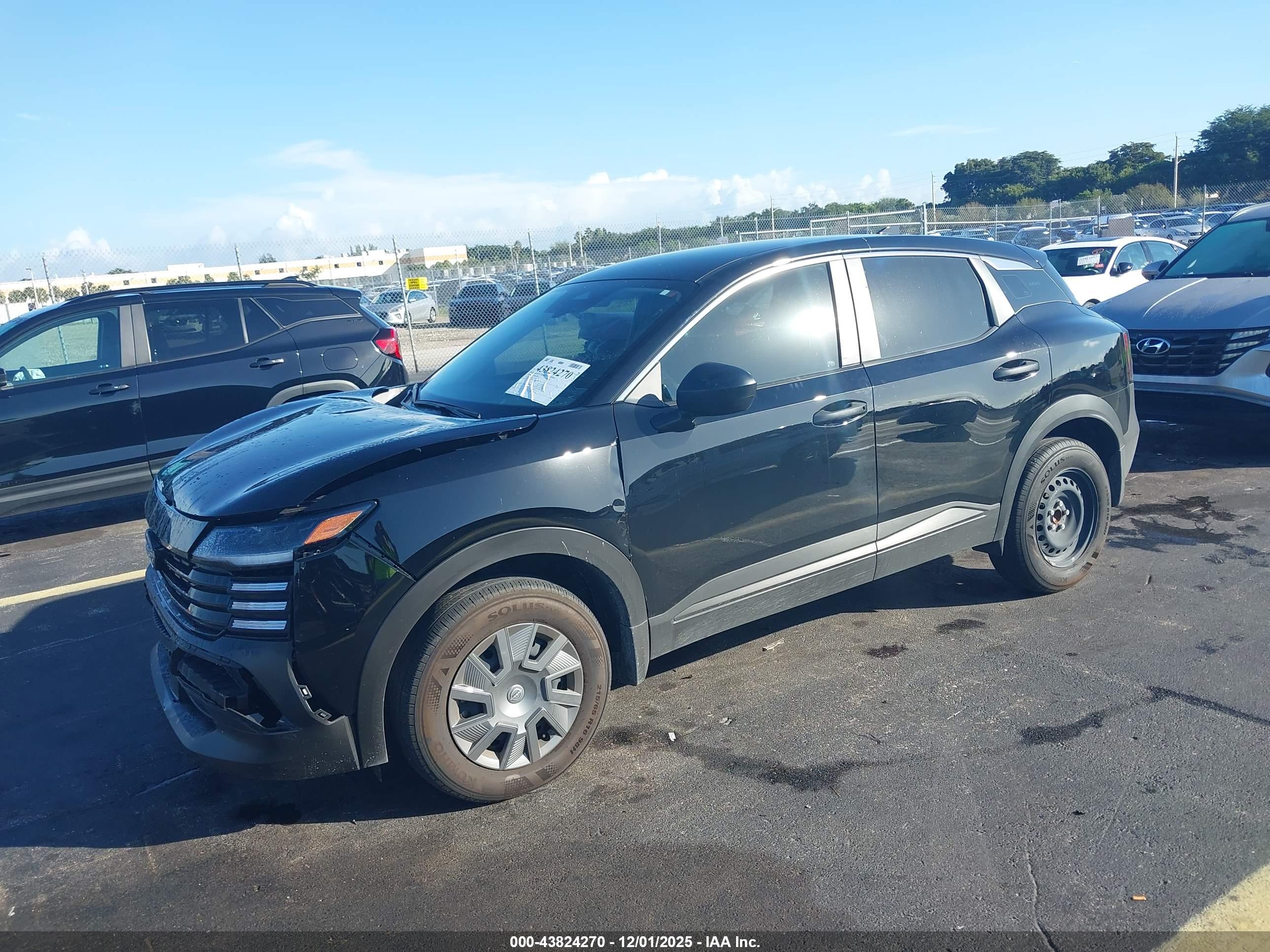 NISSAN KICKS image 2