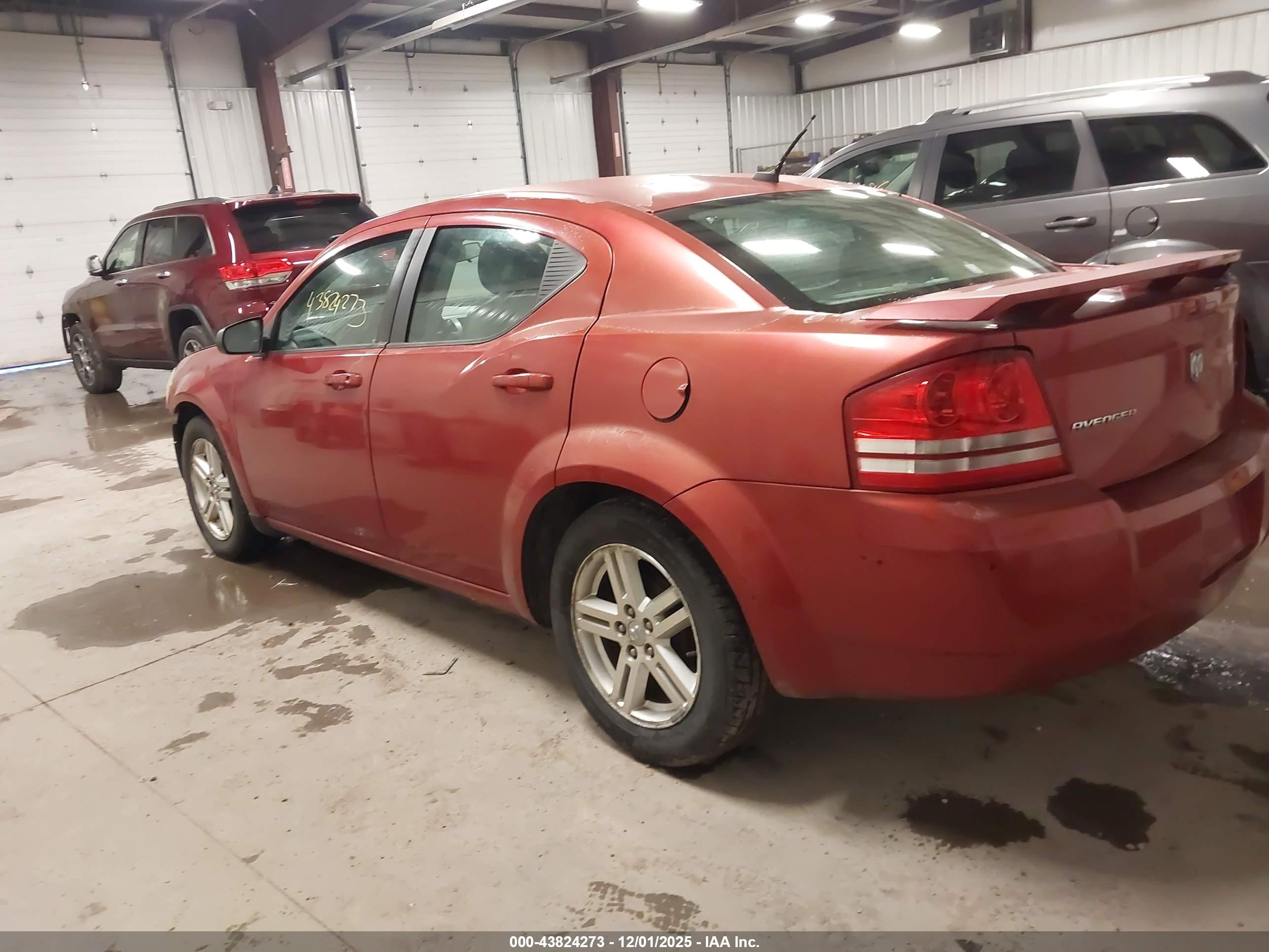 DODGE AVENGER image 3