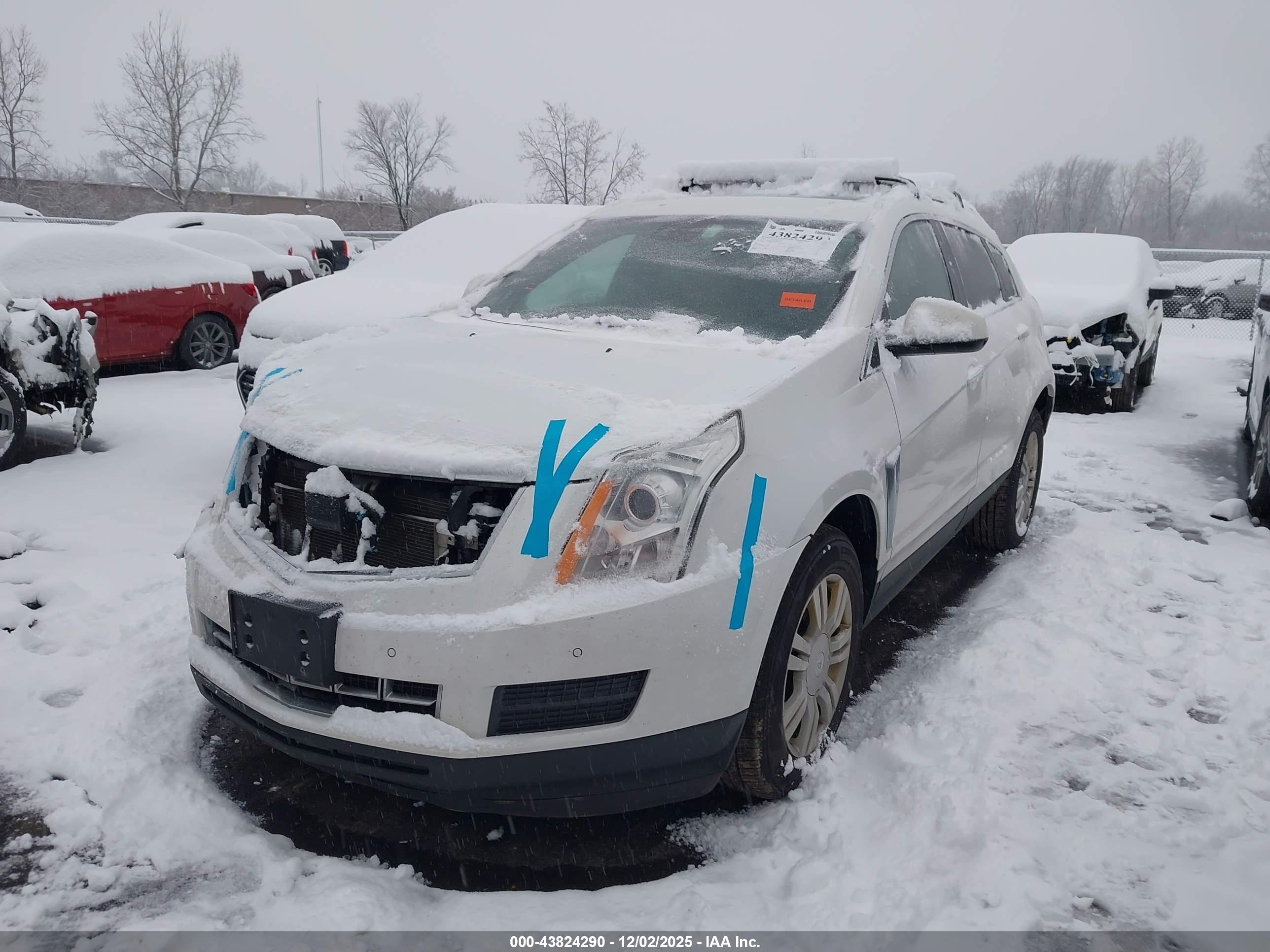 CADILLAC SRX image 2