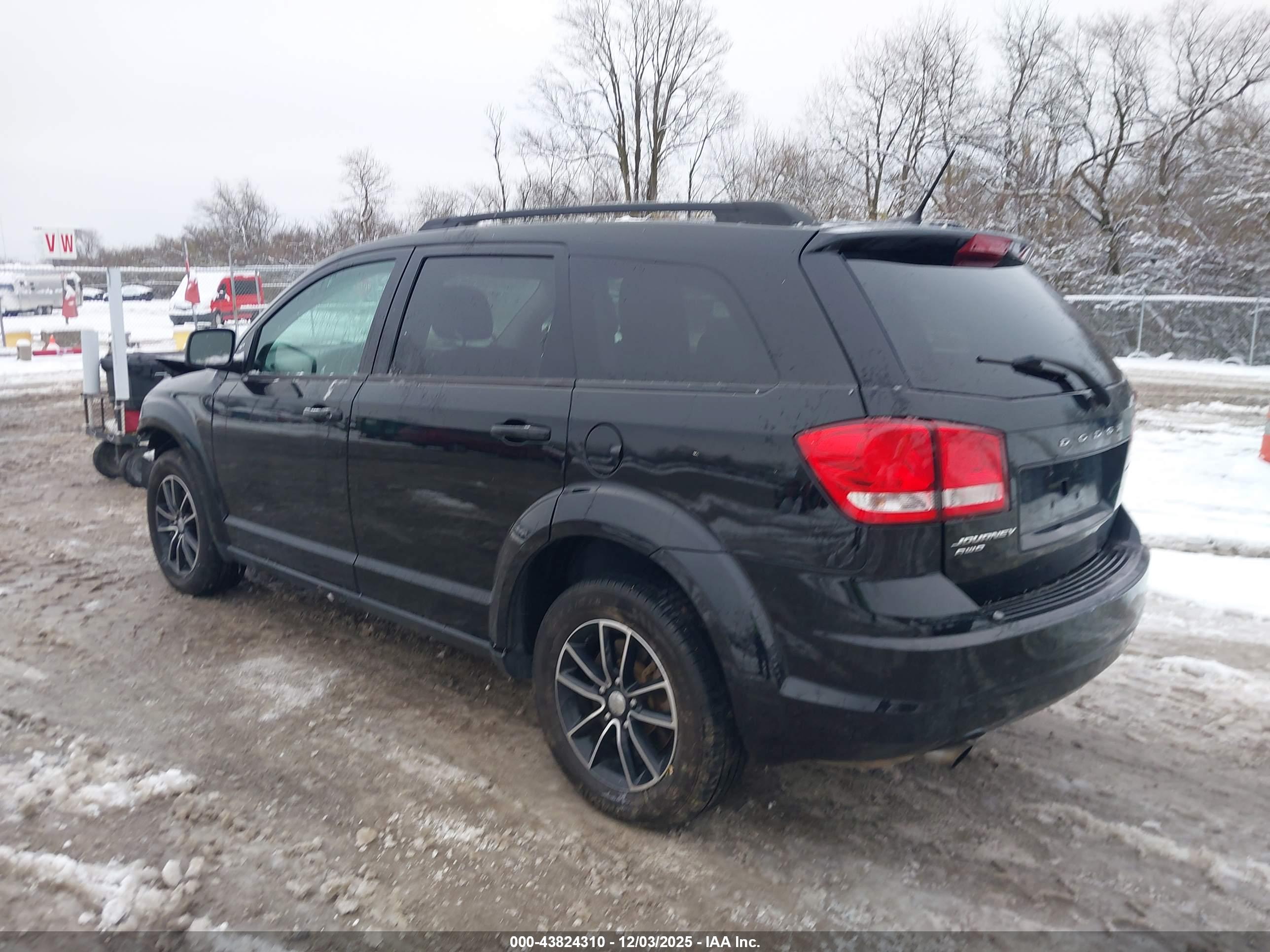 DODGE JOURNEY image 3