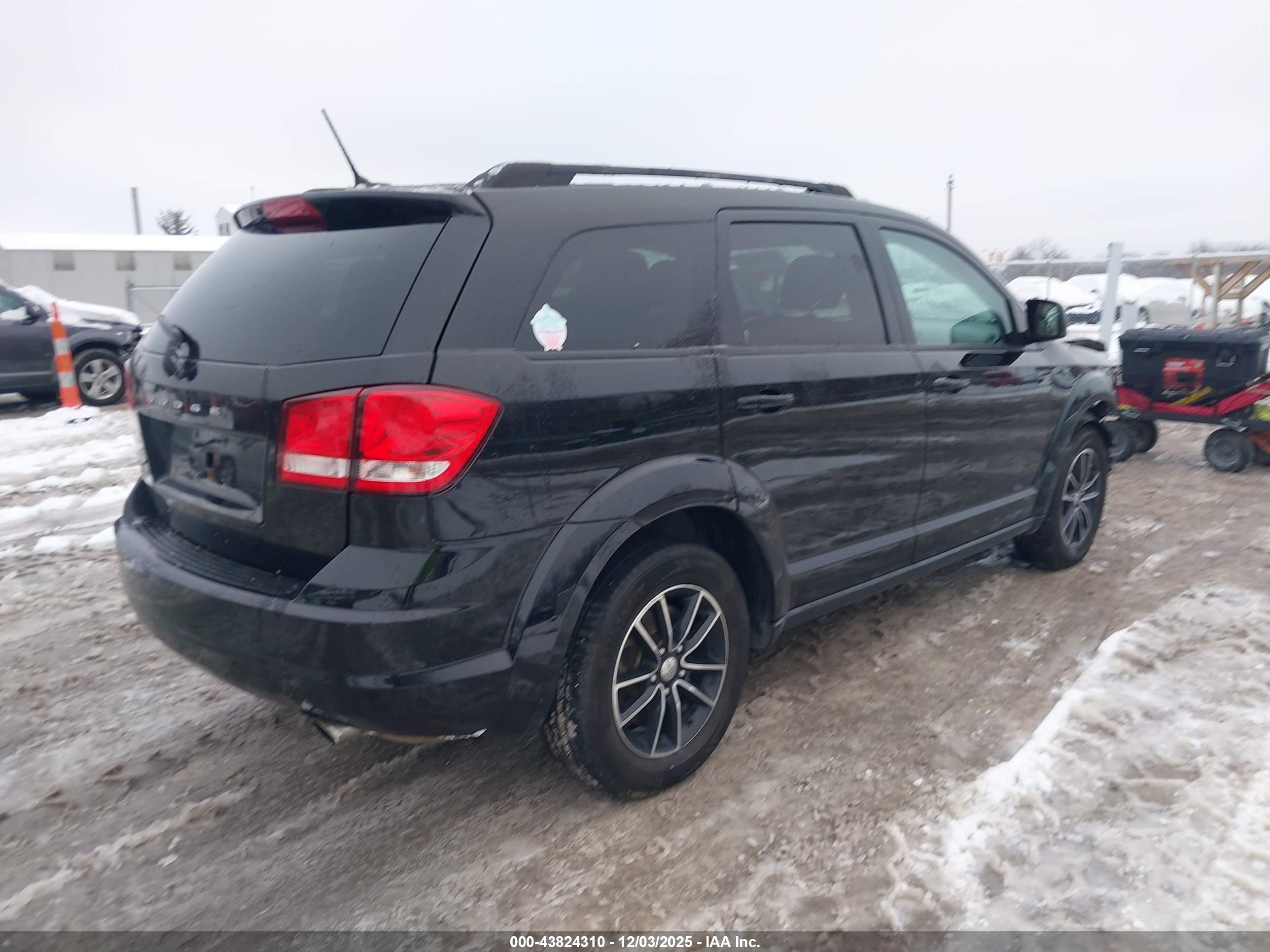 DODGE JOURNEY image 4