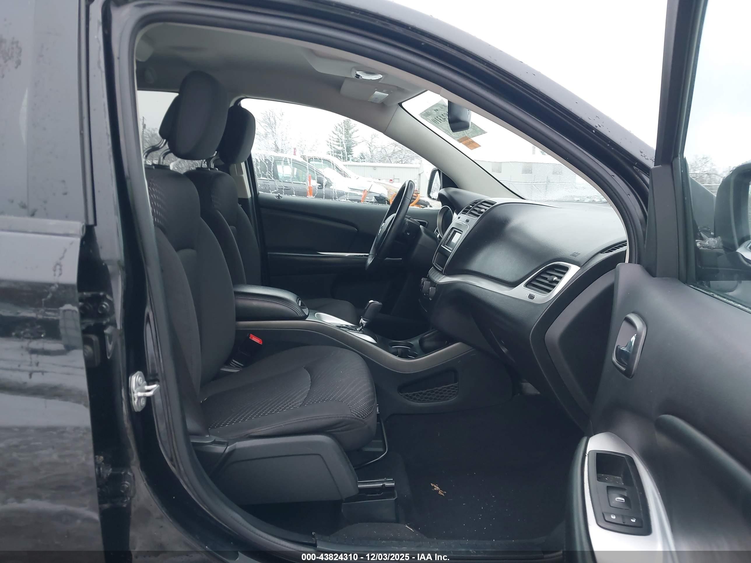 DODGE JOURNEY image 5