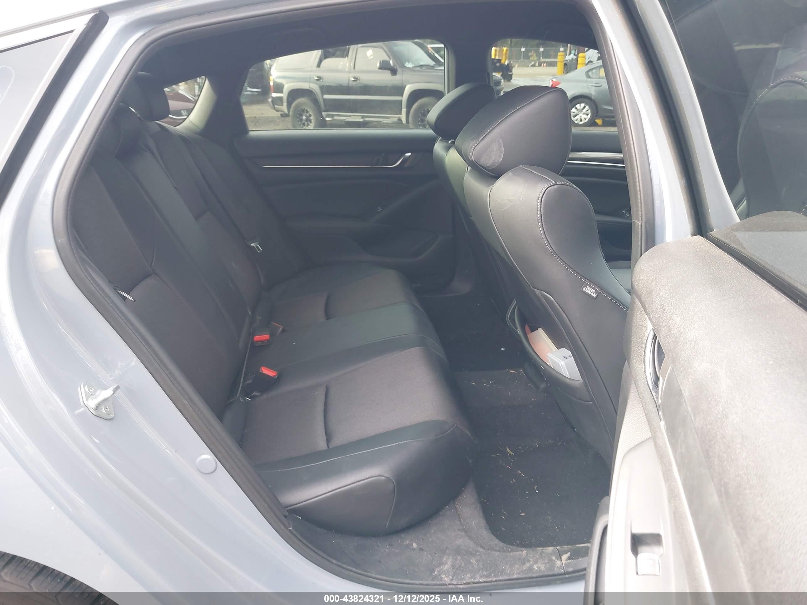 HONDA ACCORD image 8