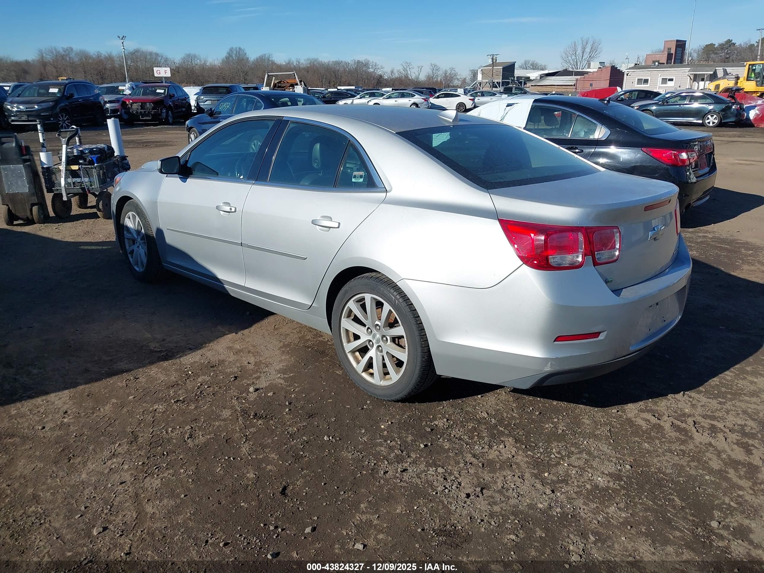 CHEVROLET MALIBU image 3
