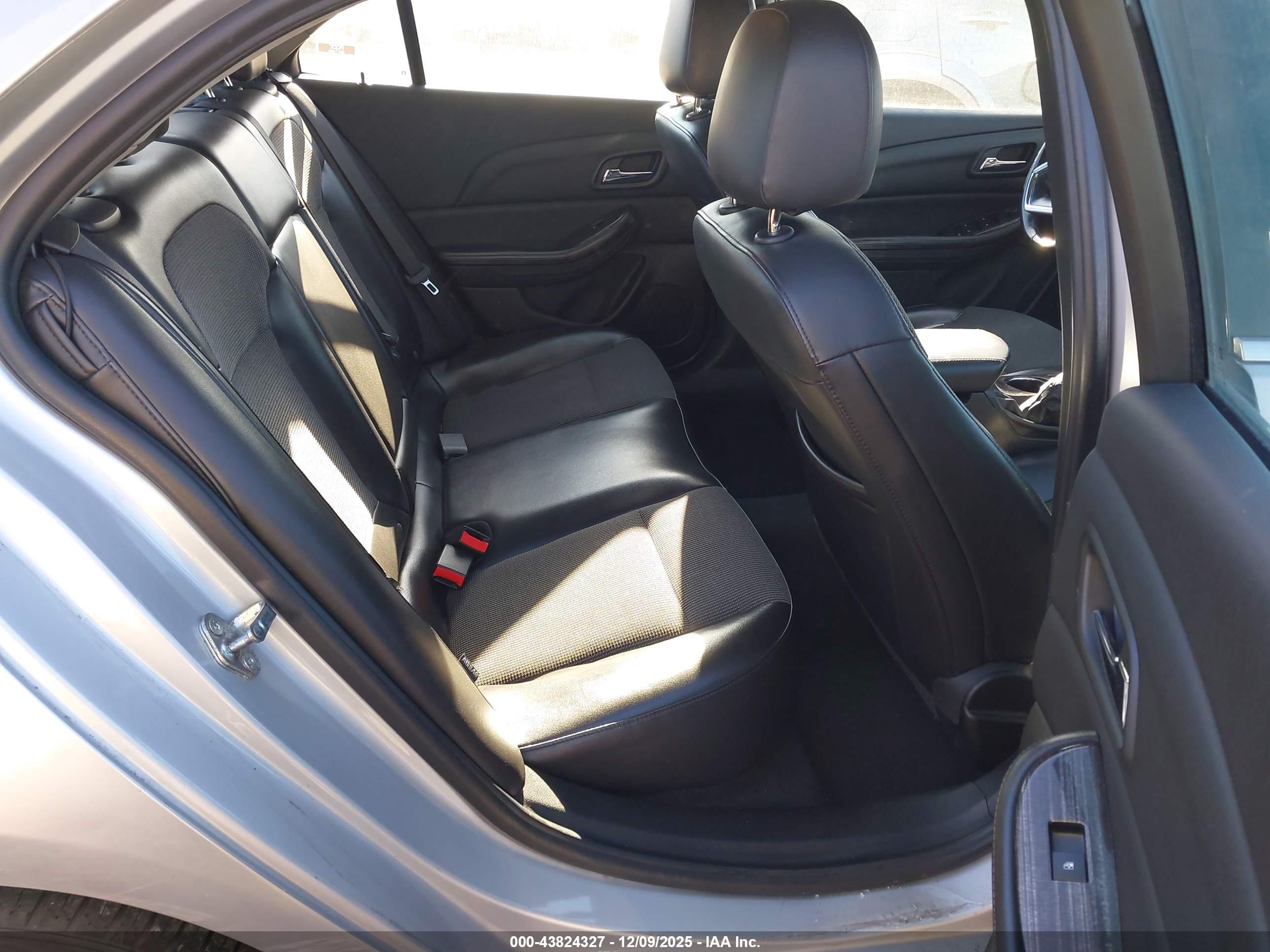 CHEVROLET MALIBU image 8