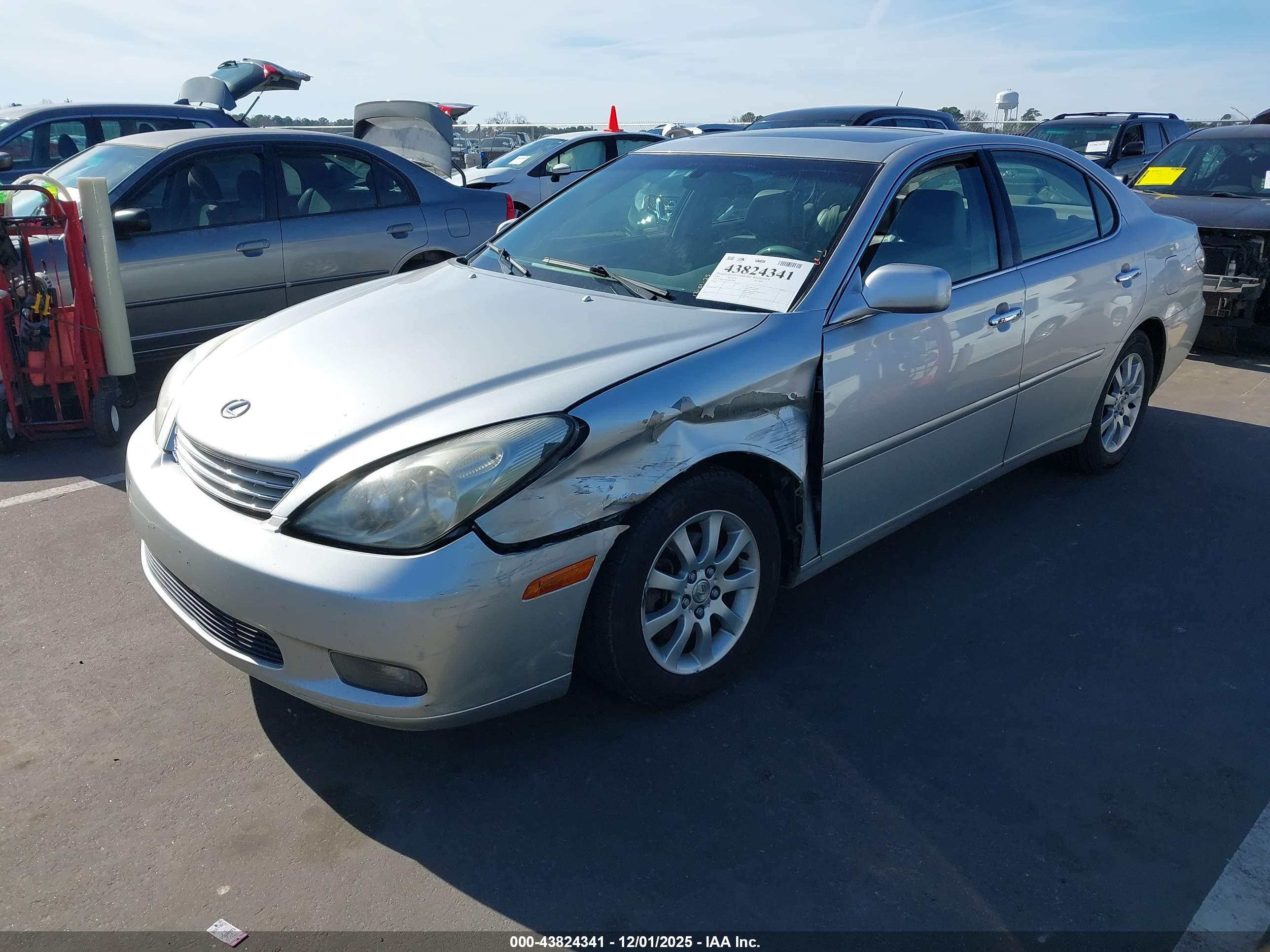 LEXUS ES image 2