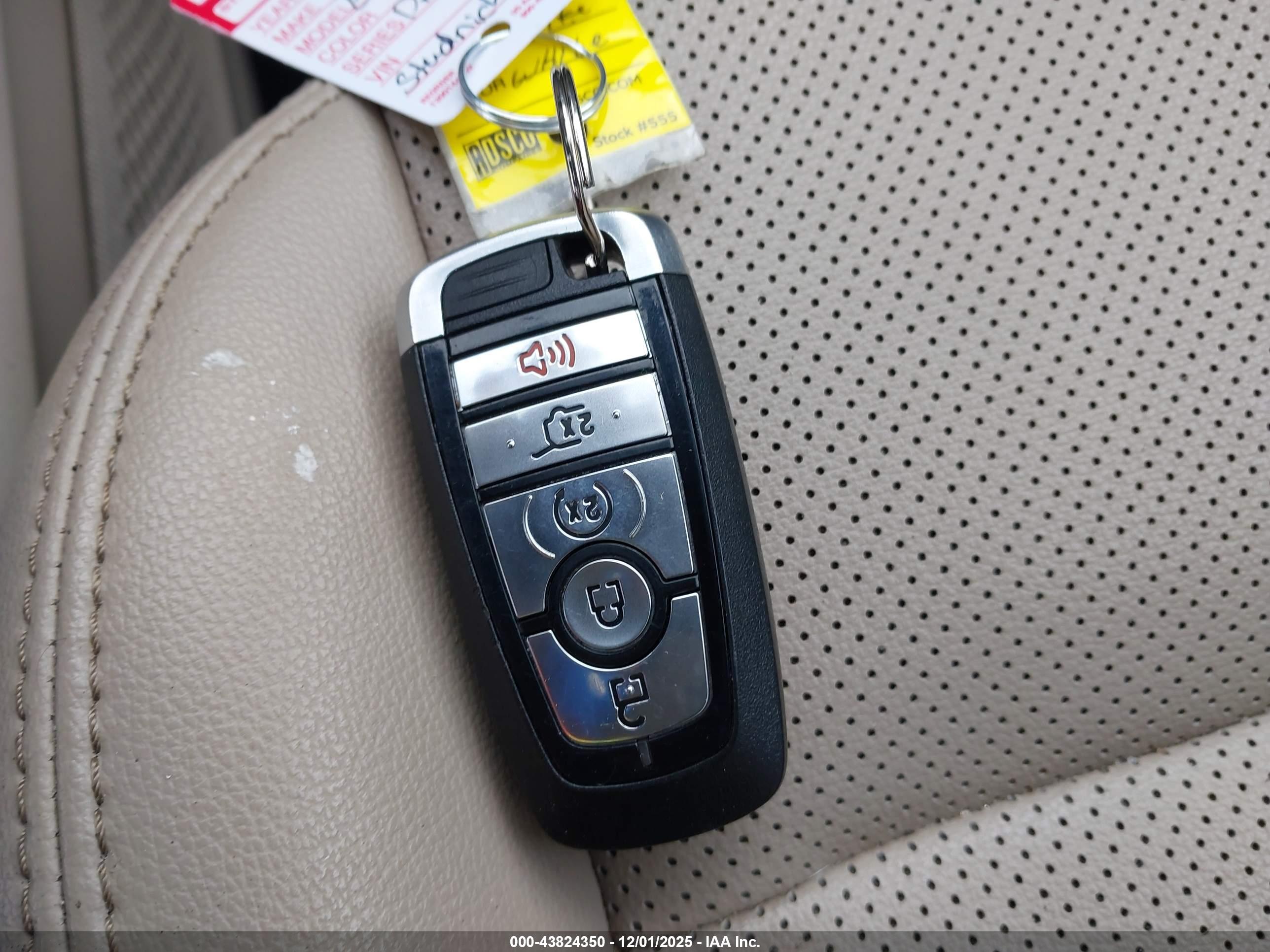 FORD ESCAPE image 11