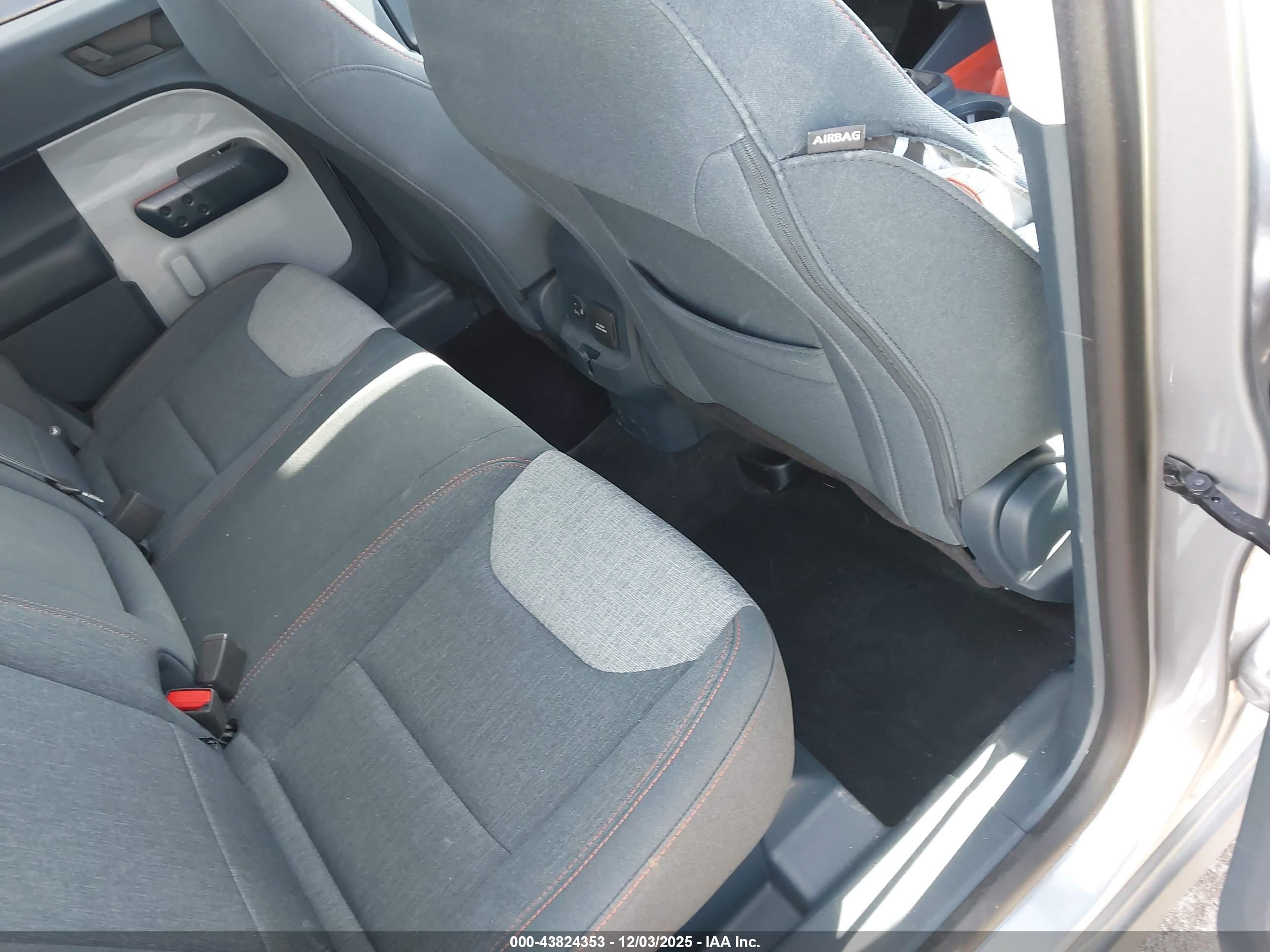 FORD MAVERICK image 8