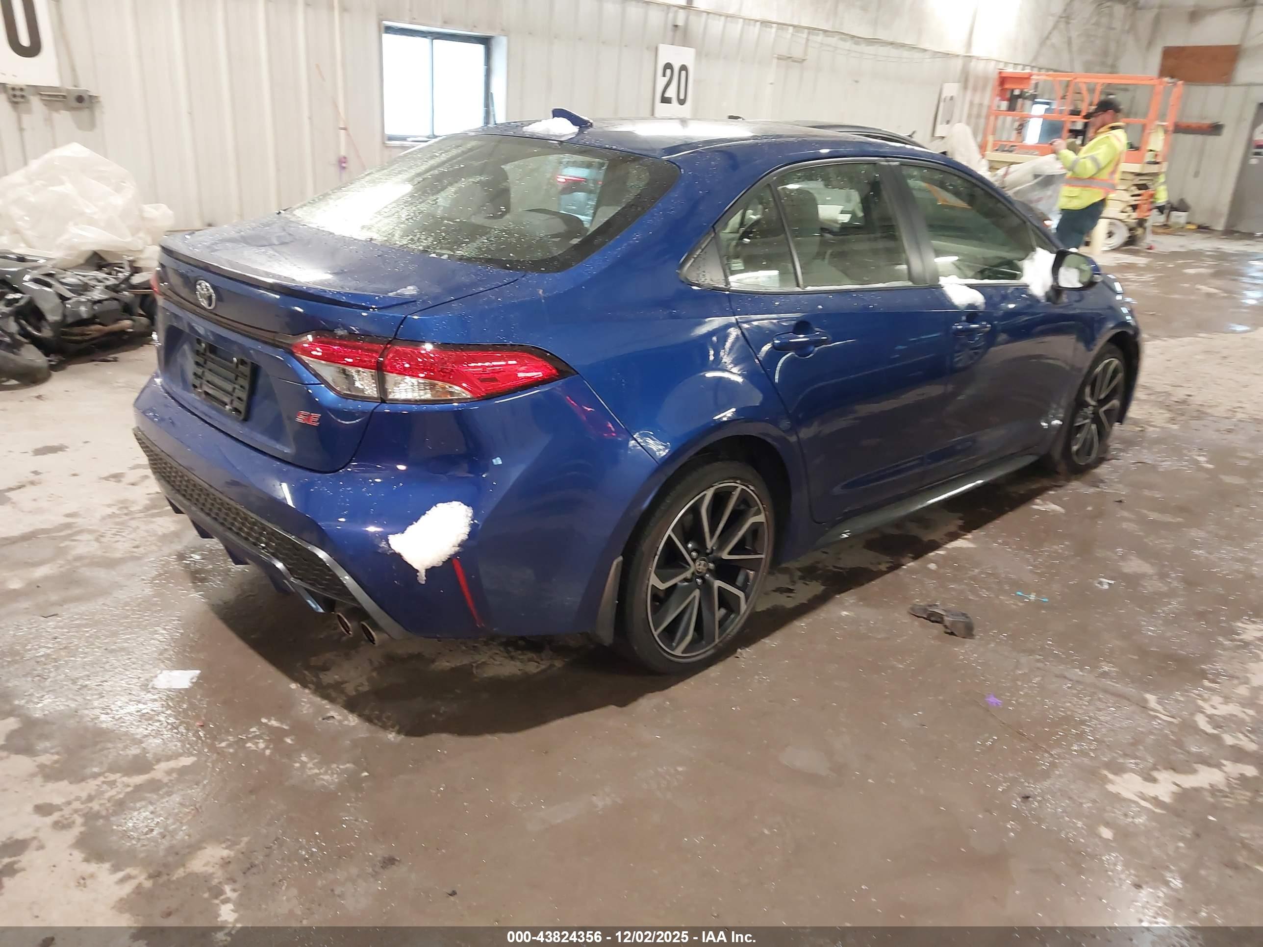 TOYOTA COROLLA image 4