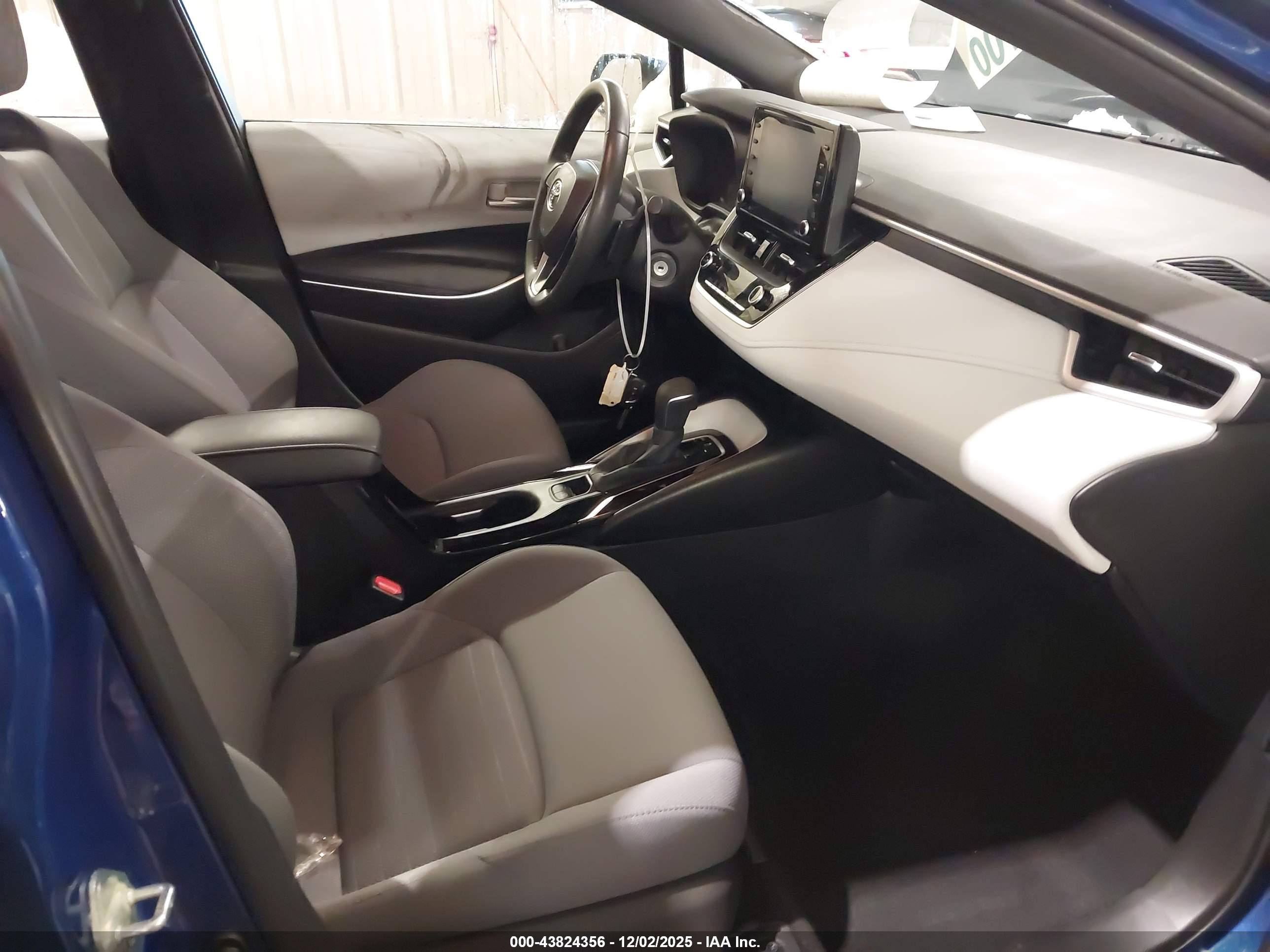 TOYOTA COROLLA image 5