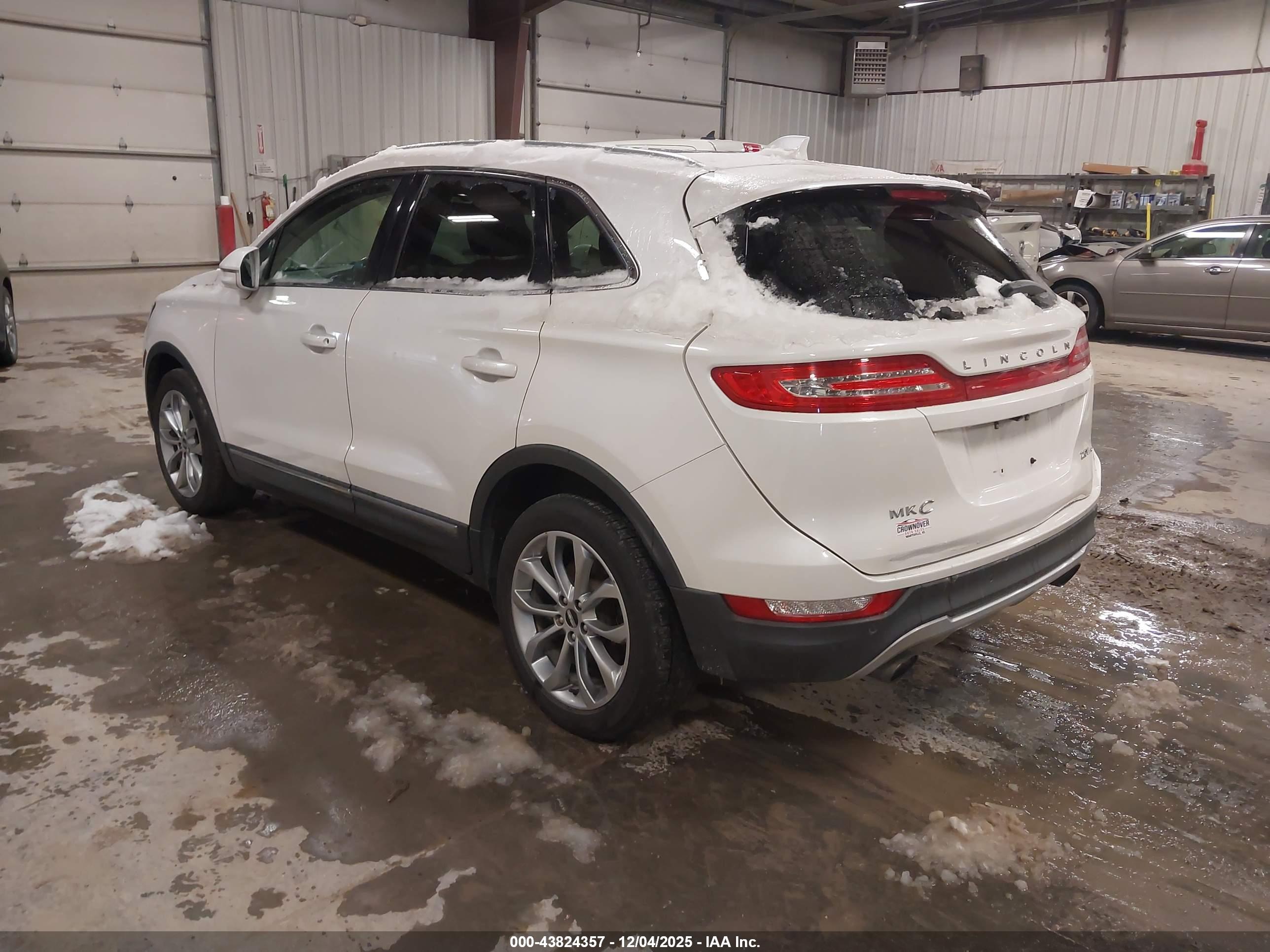 LINCOLN MKC image 3