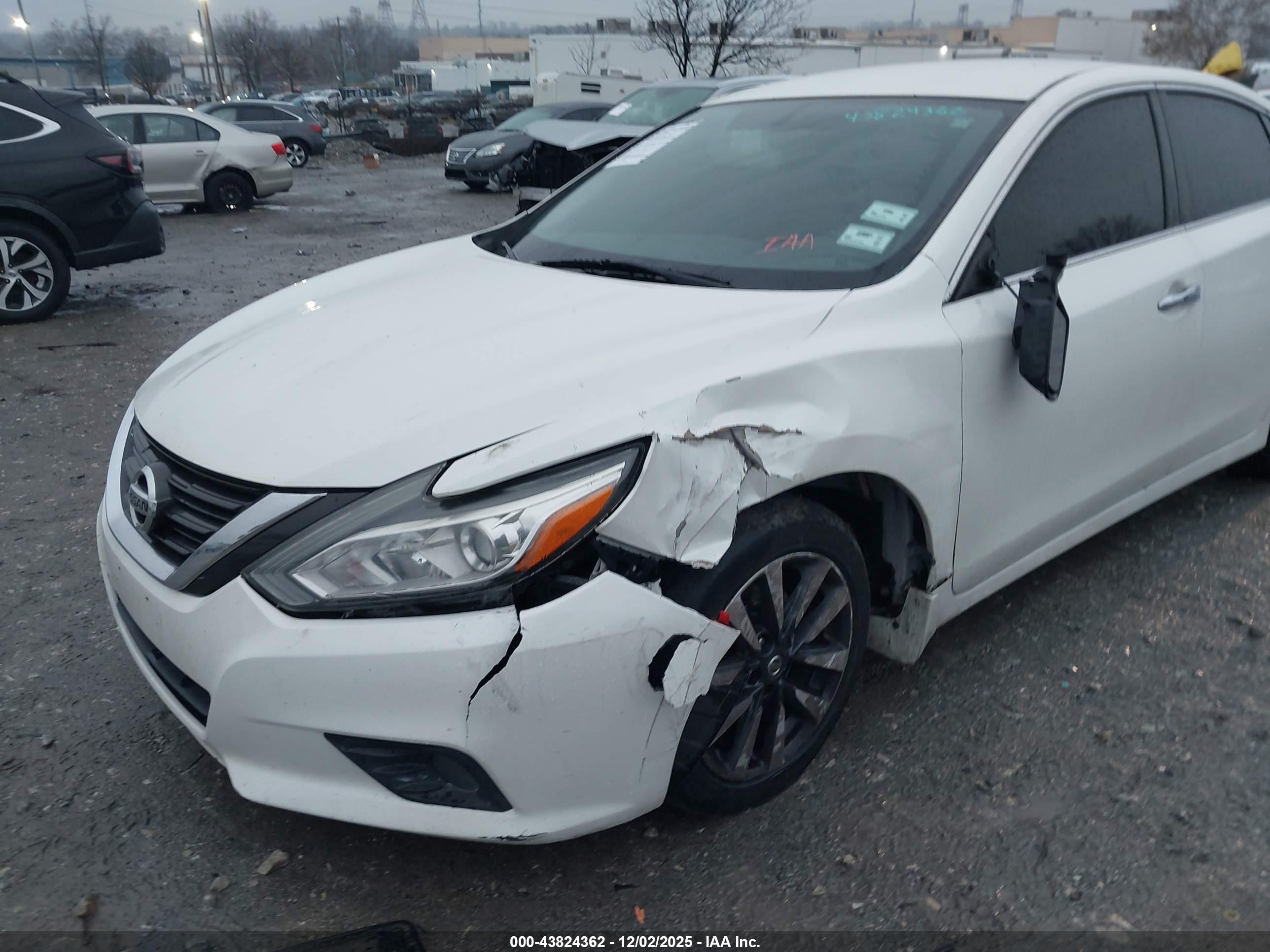 NISSAN ALTIMA image 6