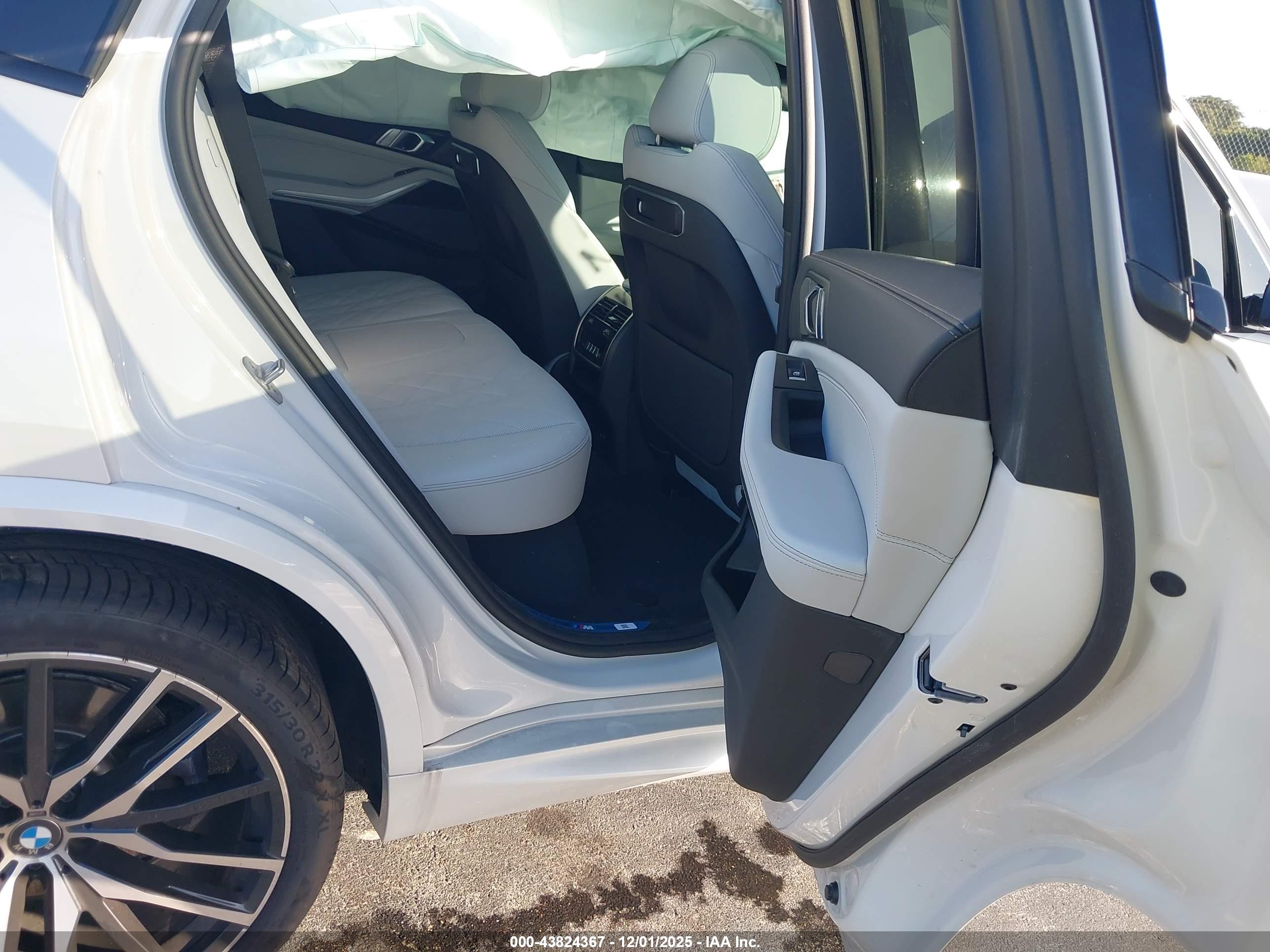 BMW X5 image 8