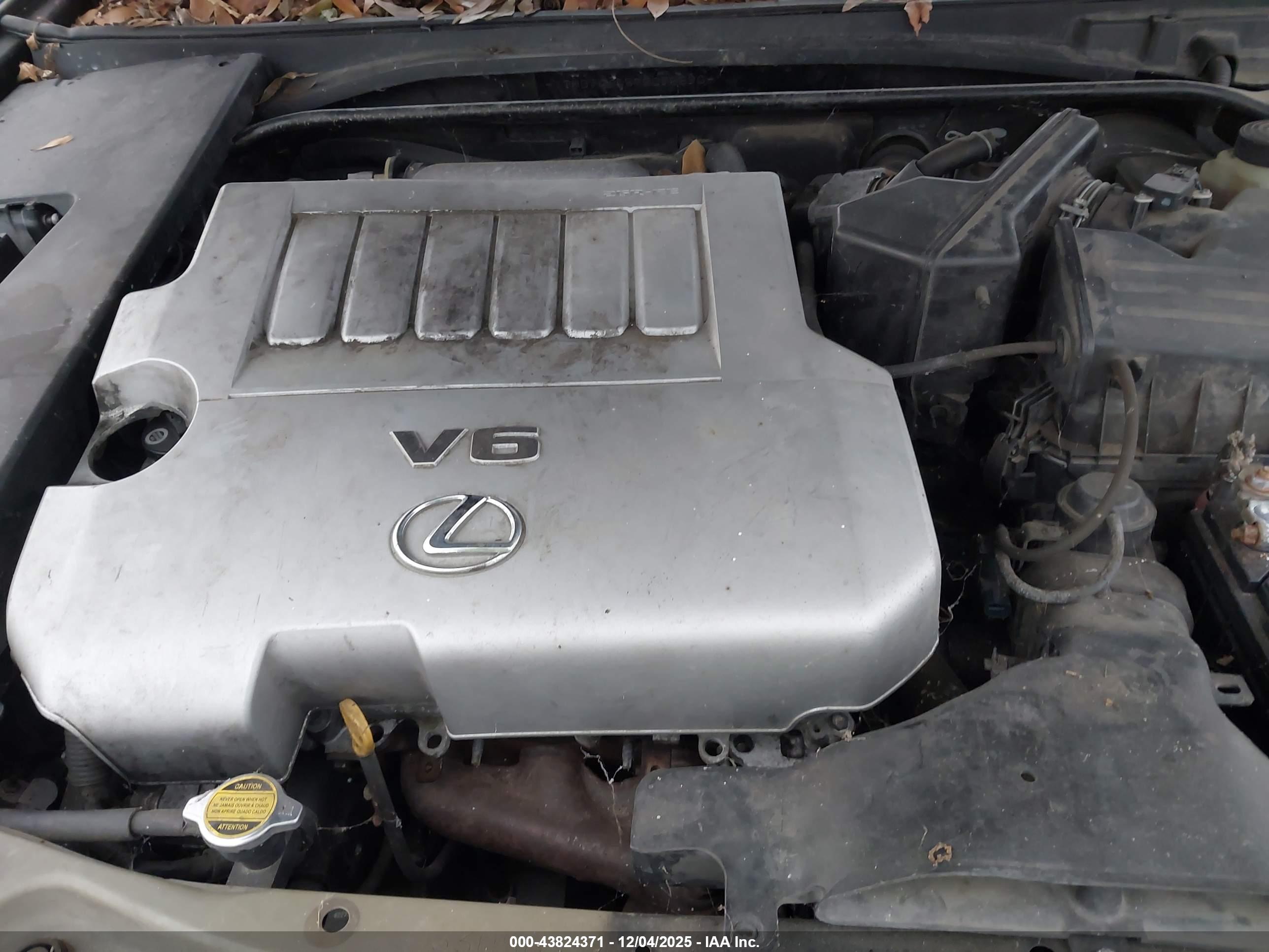 LEXUS ES image 10