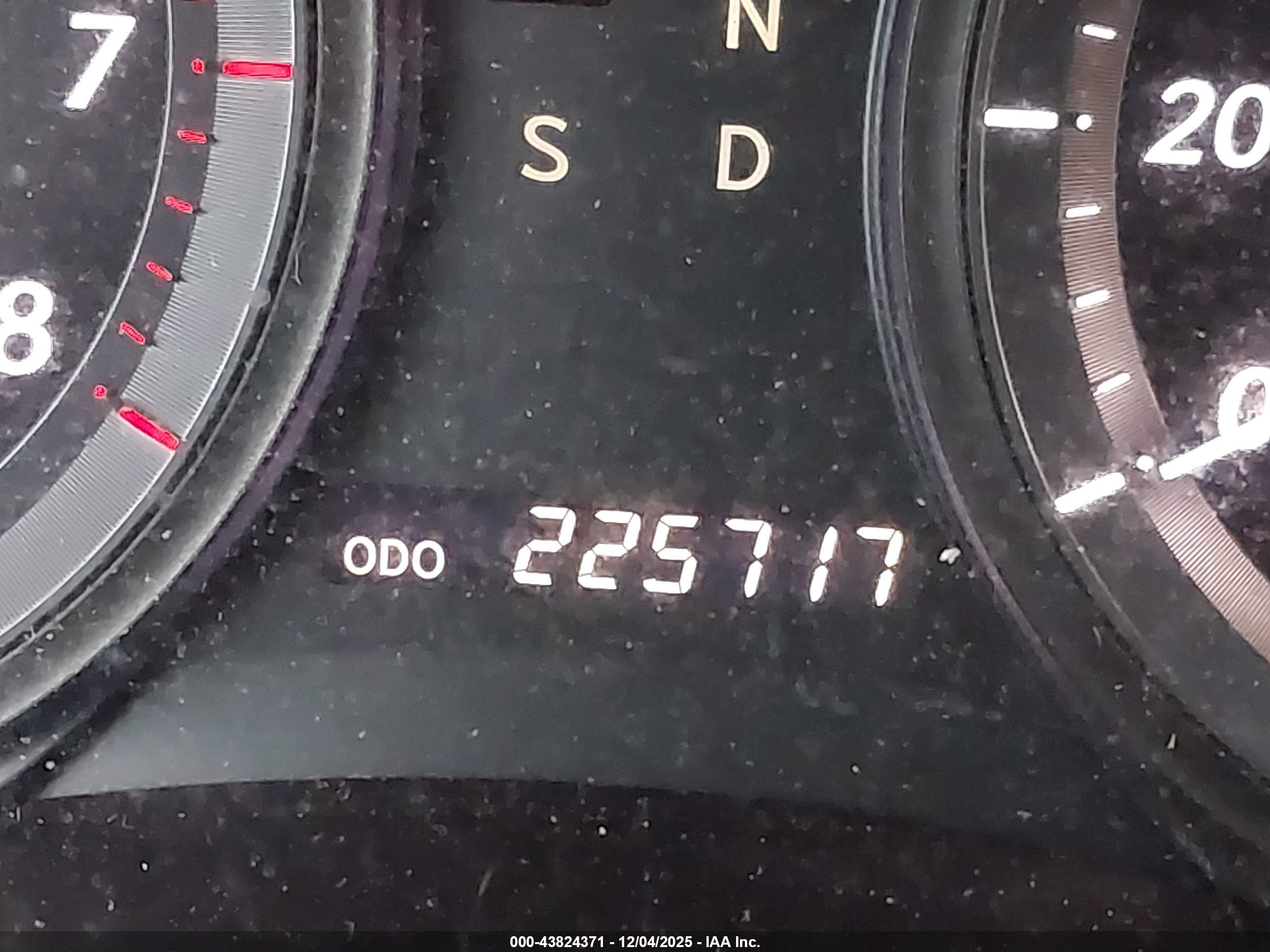 LEXUS ES image 7