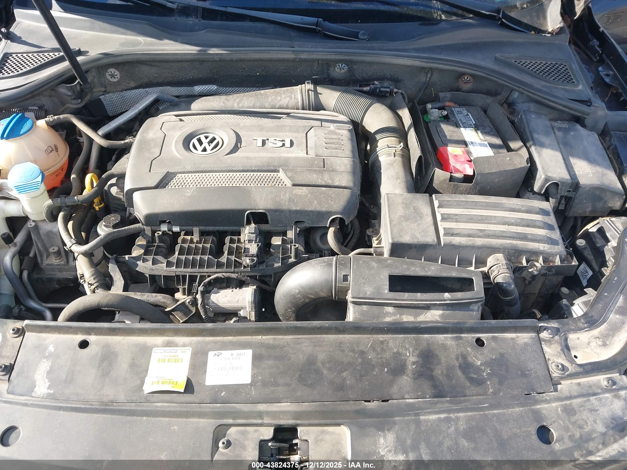 VOLKSWAGEN PASSAT image 10