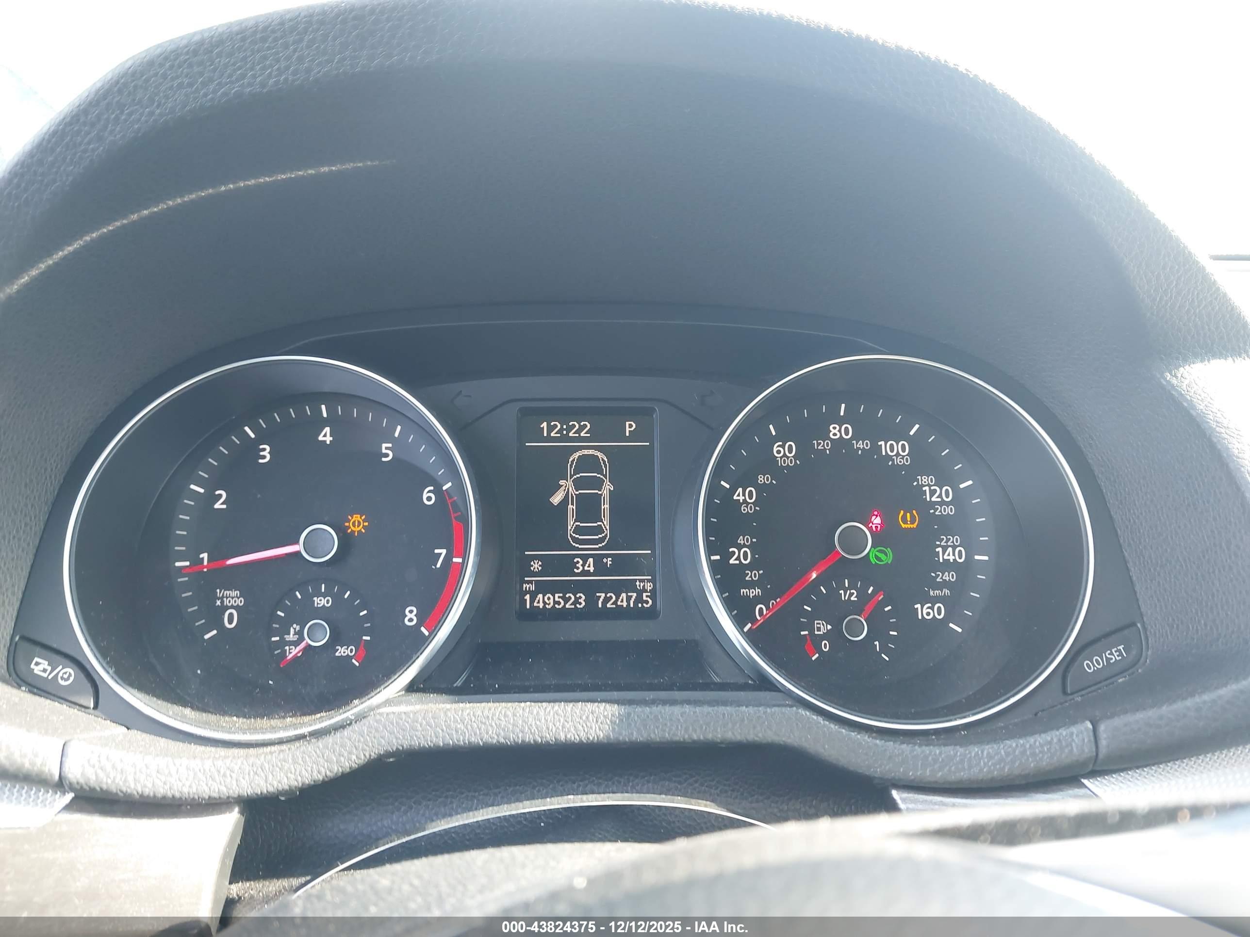 VOLKSWAGEN PASSAT image 7