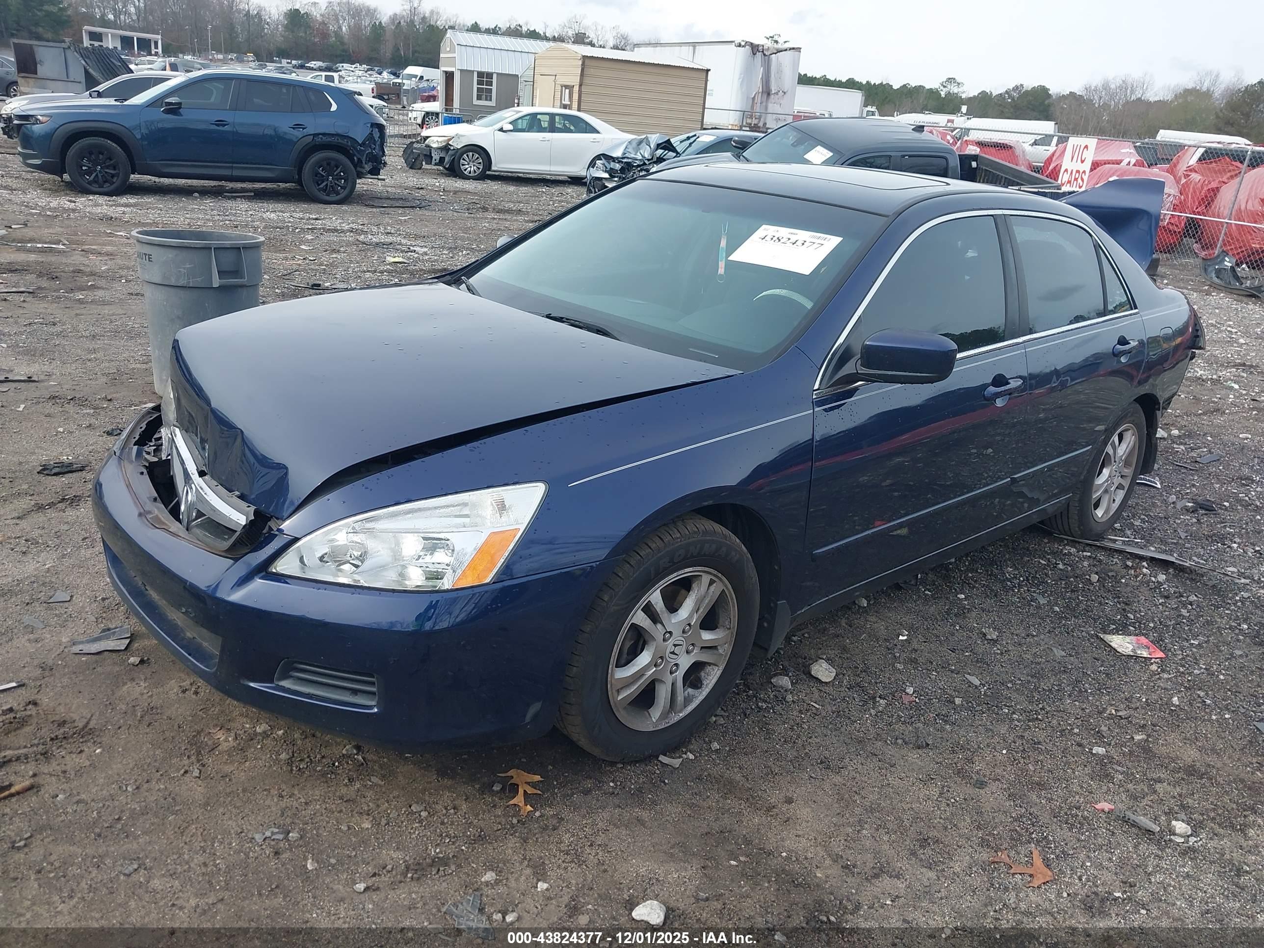 HONDA ACCORD image 2