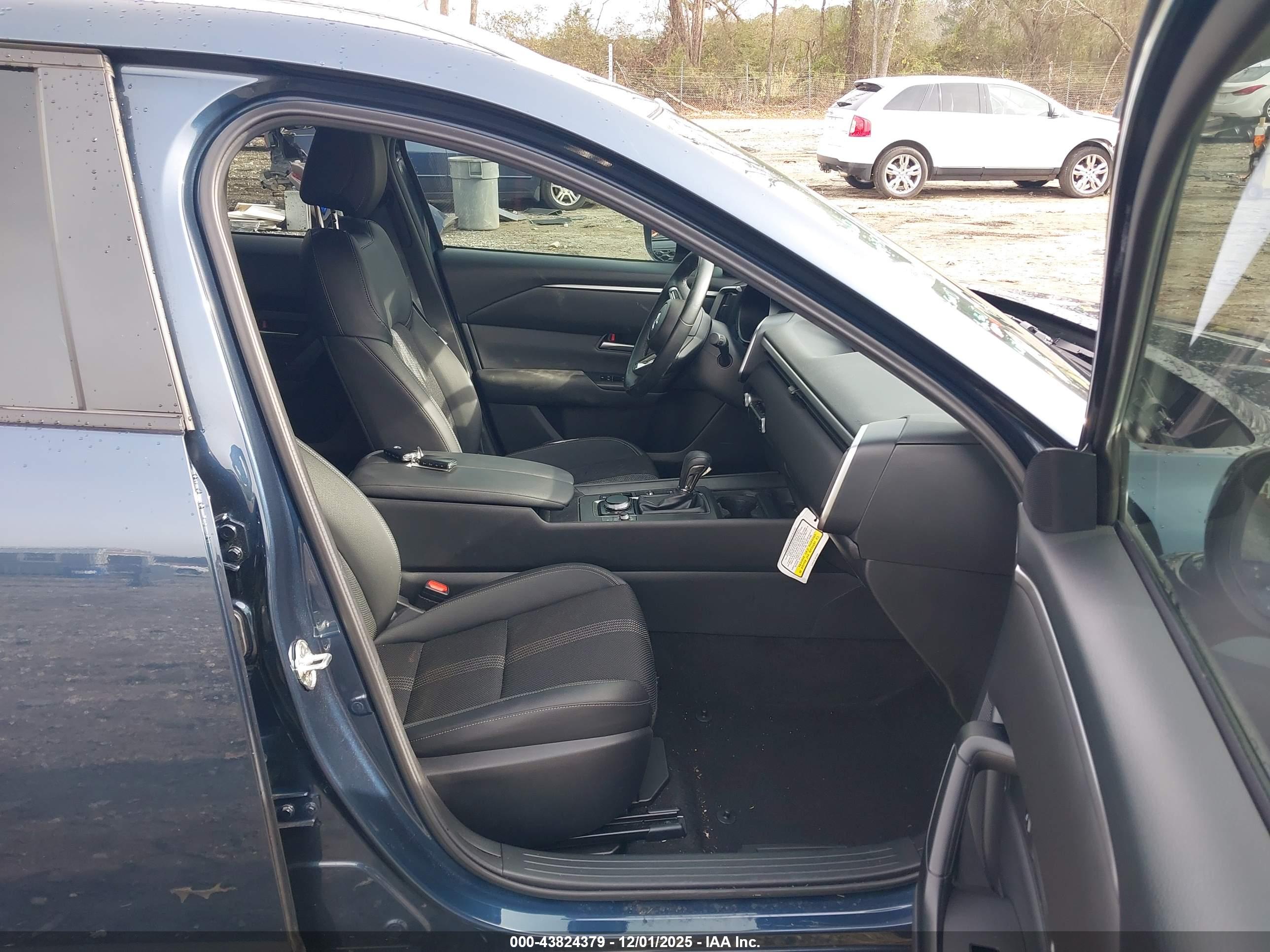 MAZDA CX-50 image 5