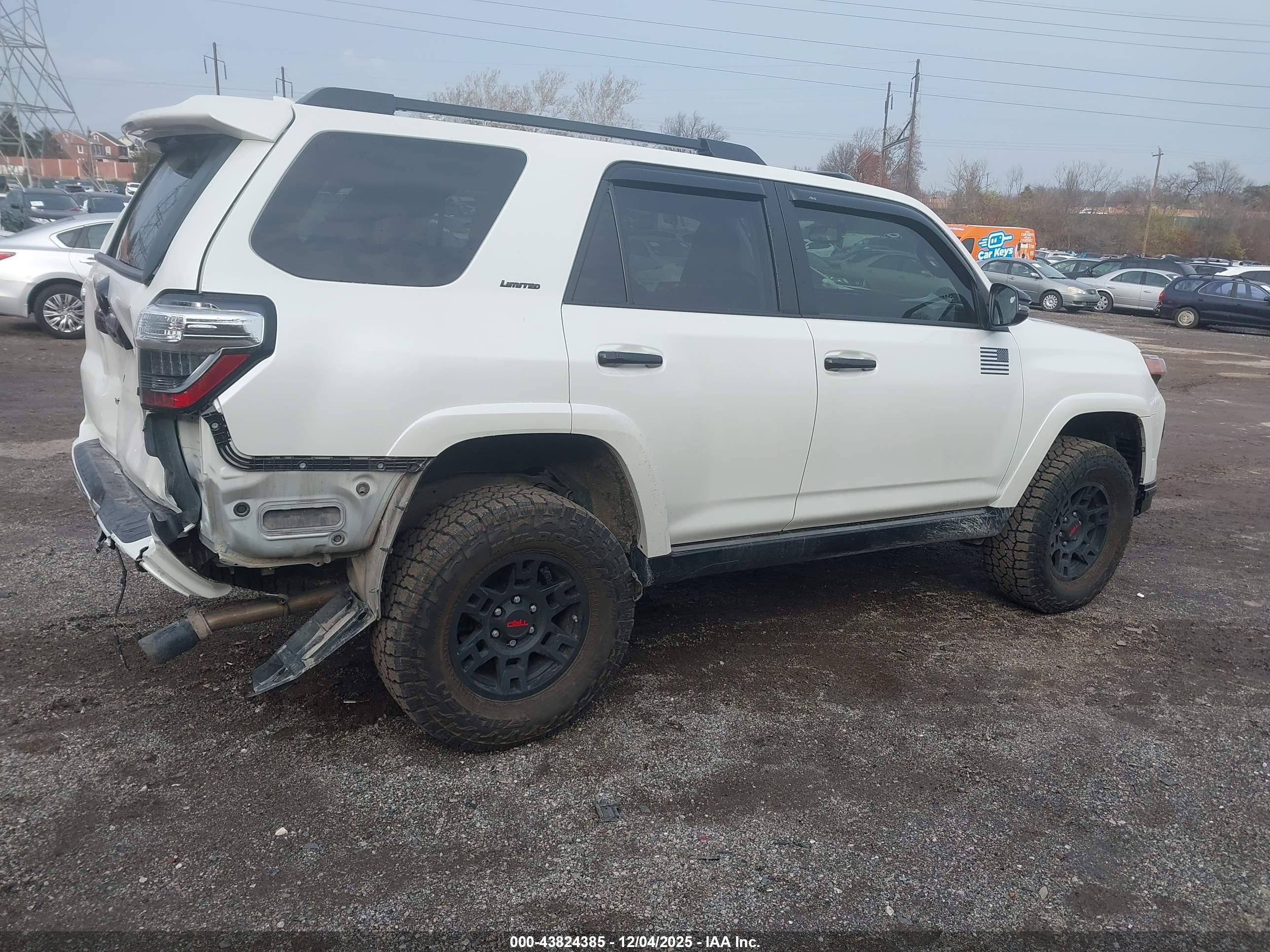 TOYOTA 4RUNNER image 4