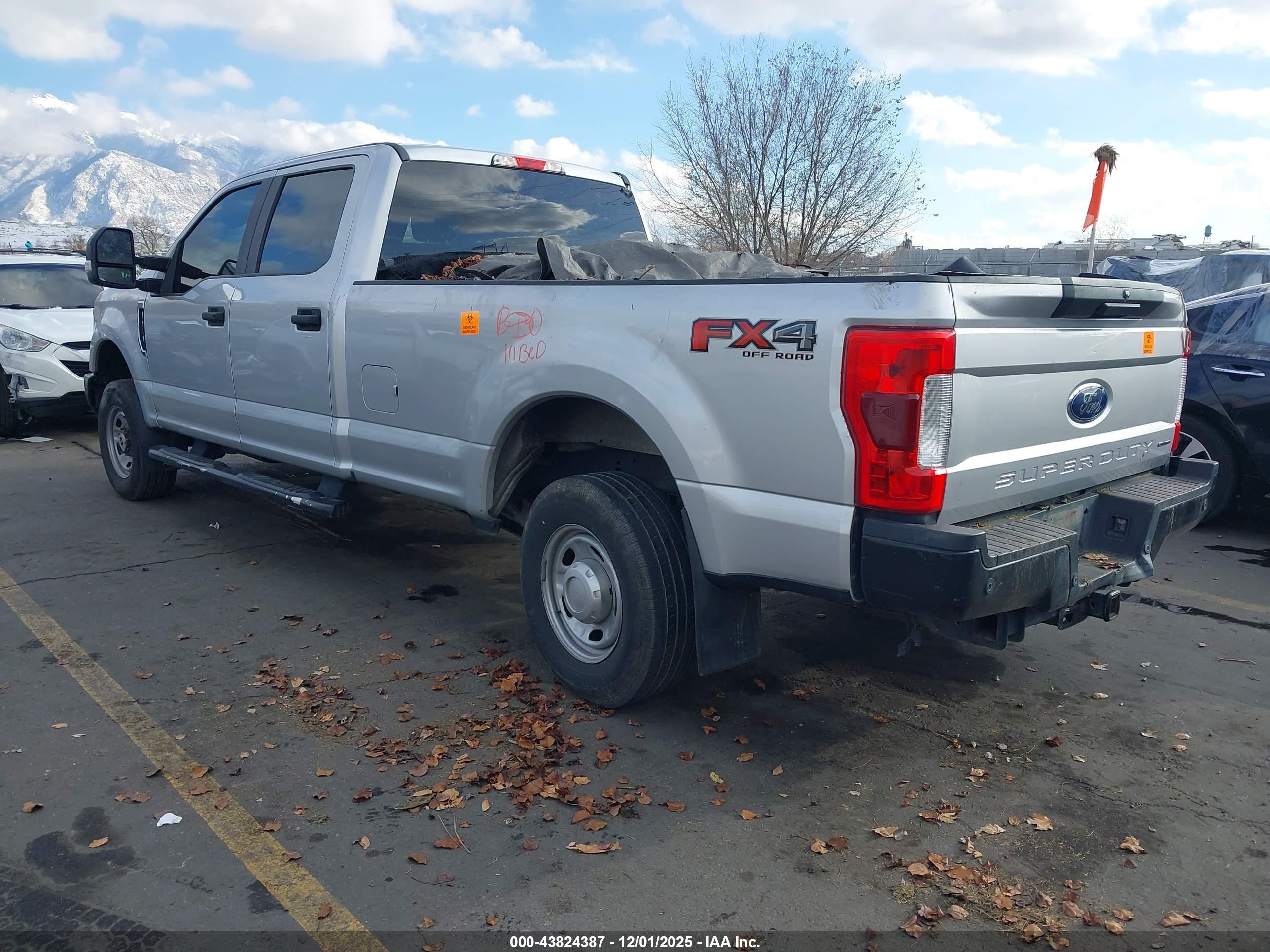 FORD F-250 image 3