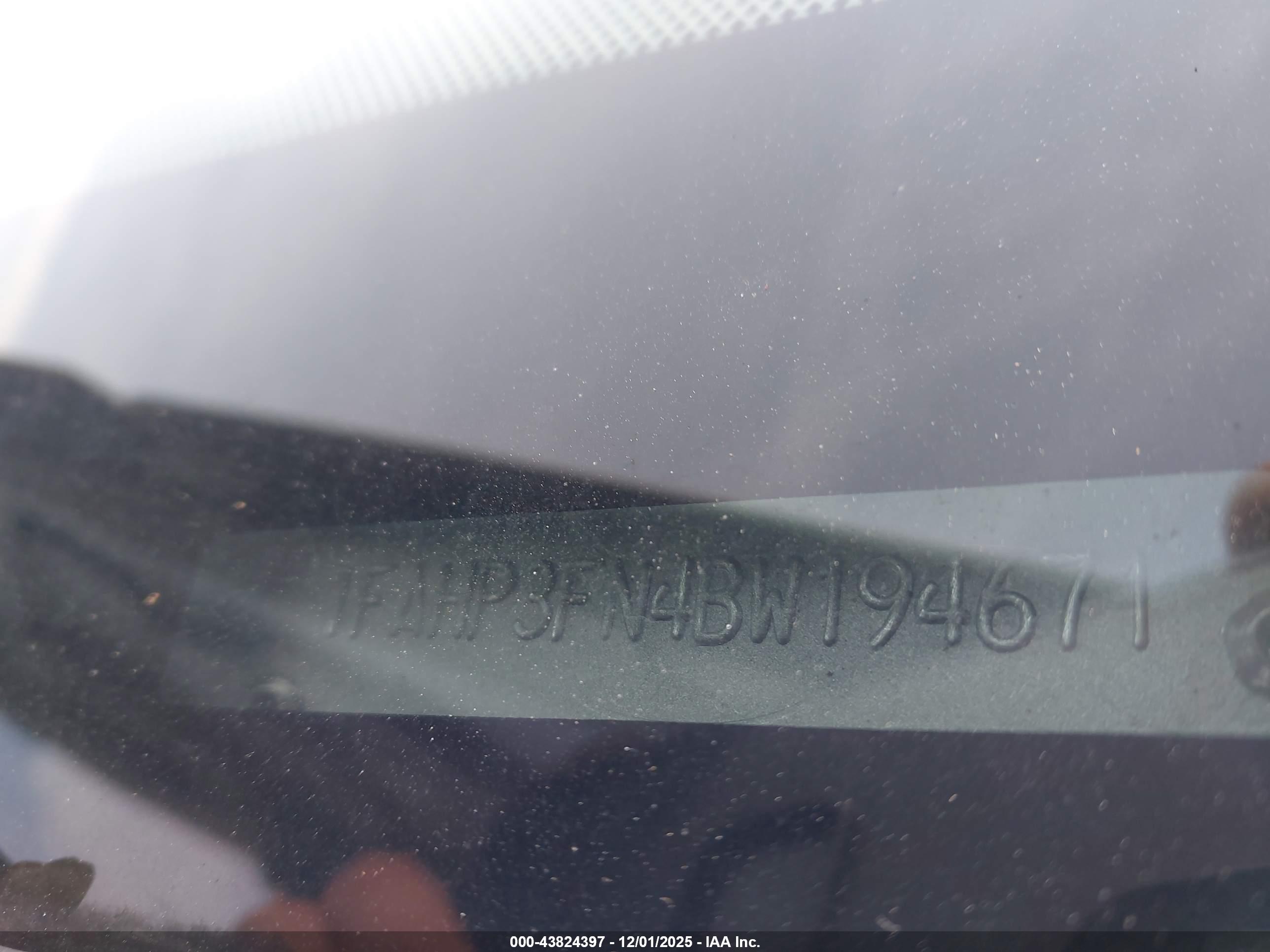 FORD FOCUS image 9