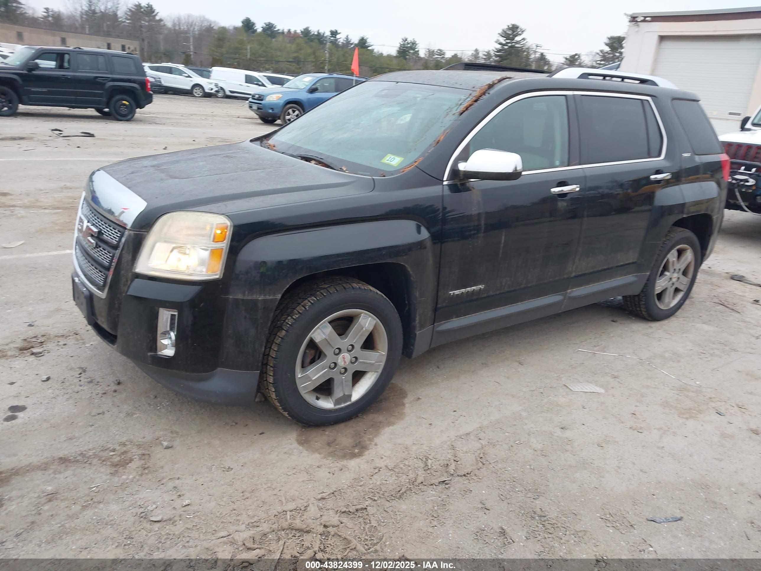 GMC TERRAIN image 2