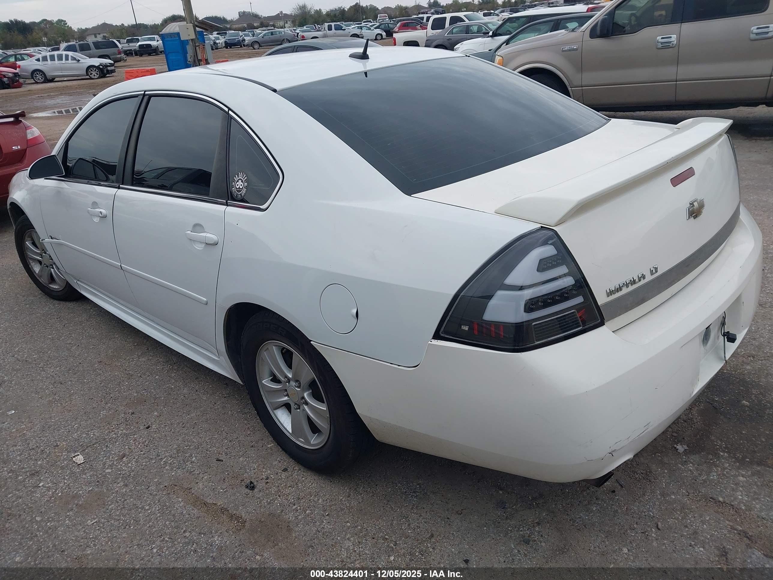 CHEVROLET IMPALA image 3