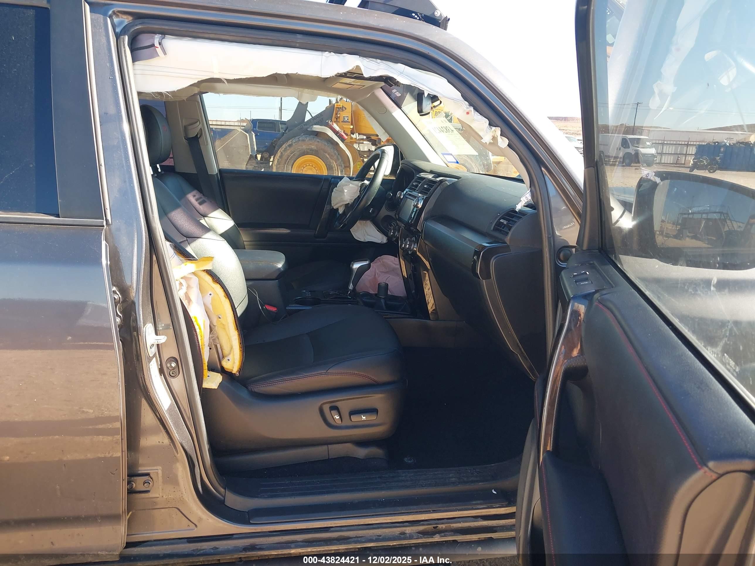 TOYOTA 4RUNNER image 5