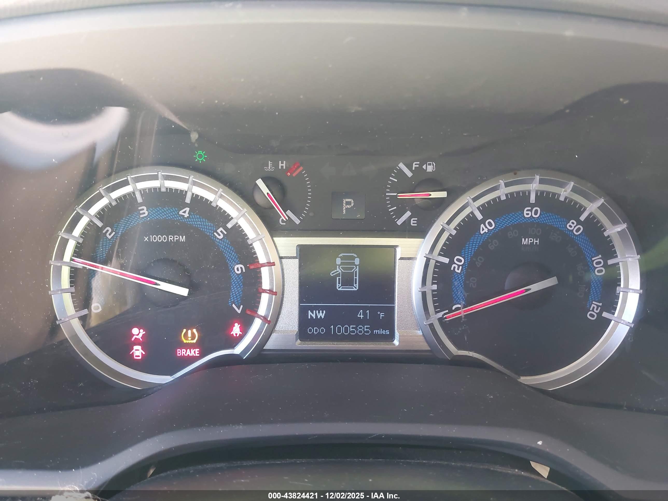 TOYOTA 4RUNNER image 7