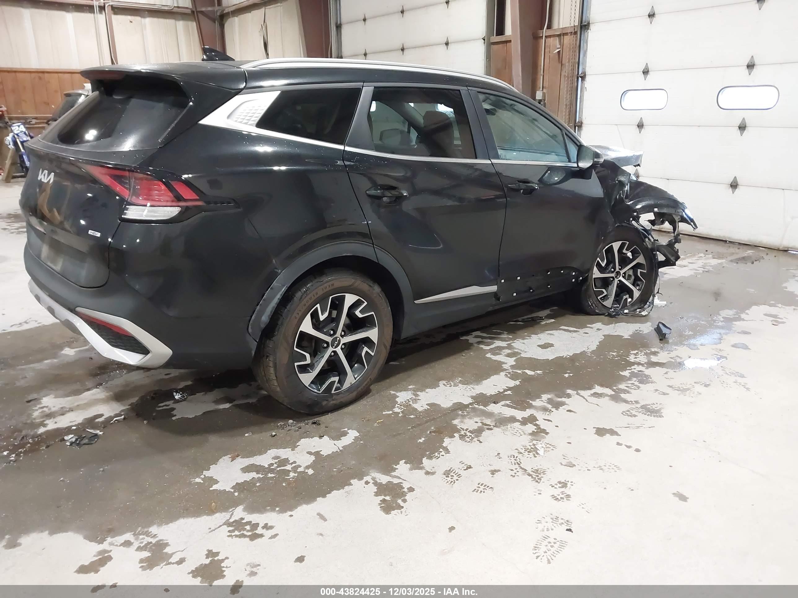 KIA SPORTAGE image 4