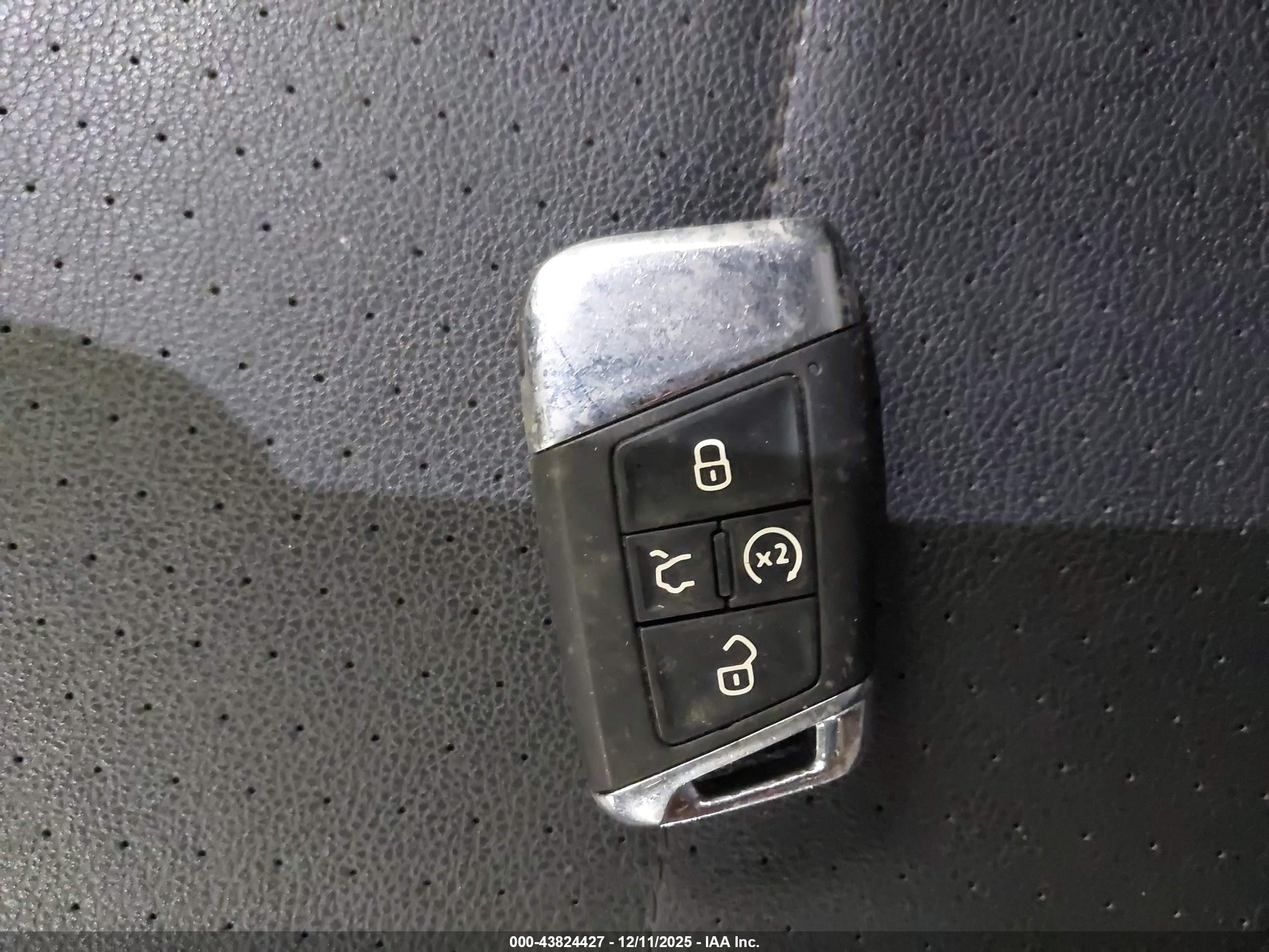 VOLKSWAGEN ATLAS image 11