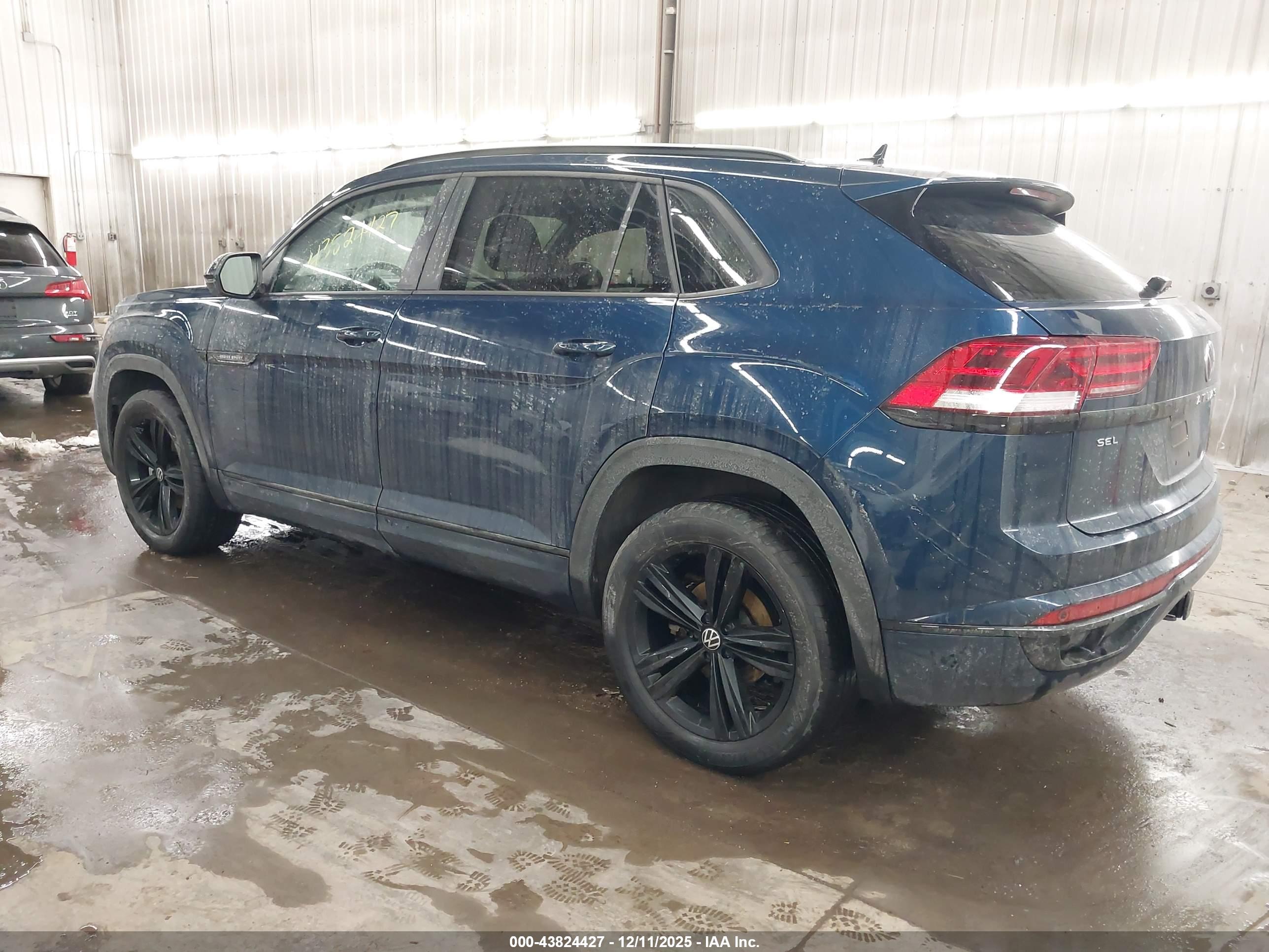 VOLKSWAGEN ATLAS image 3