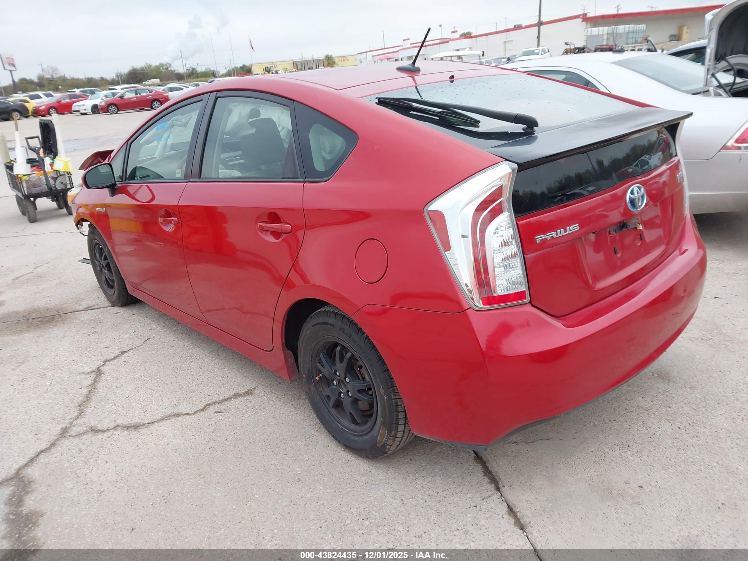 TOYOTA PRIUS image 3