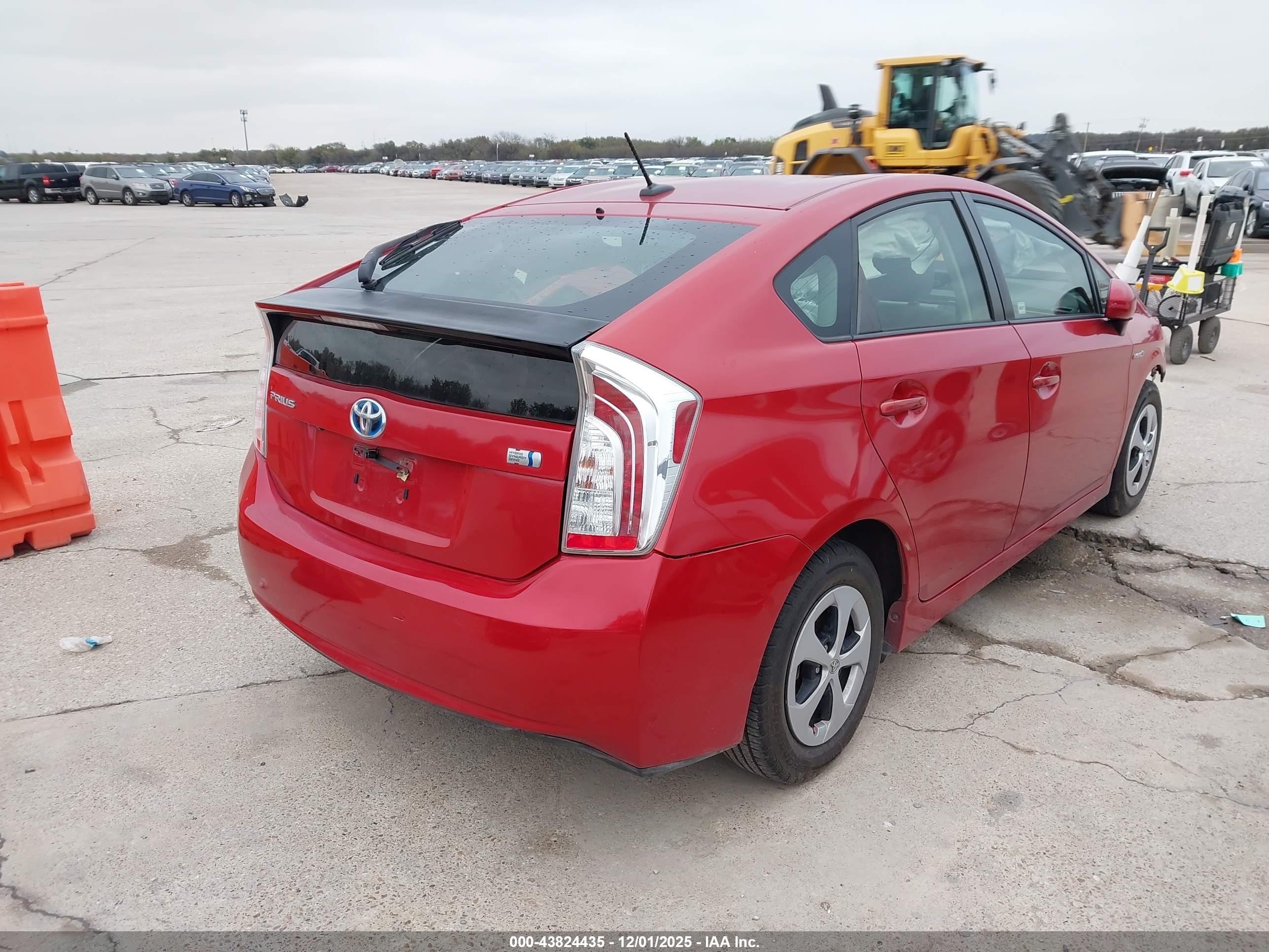 TOYOTA PRIUS image 4