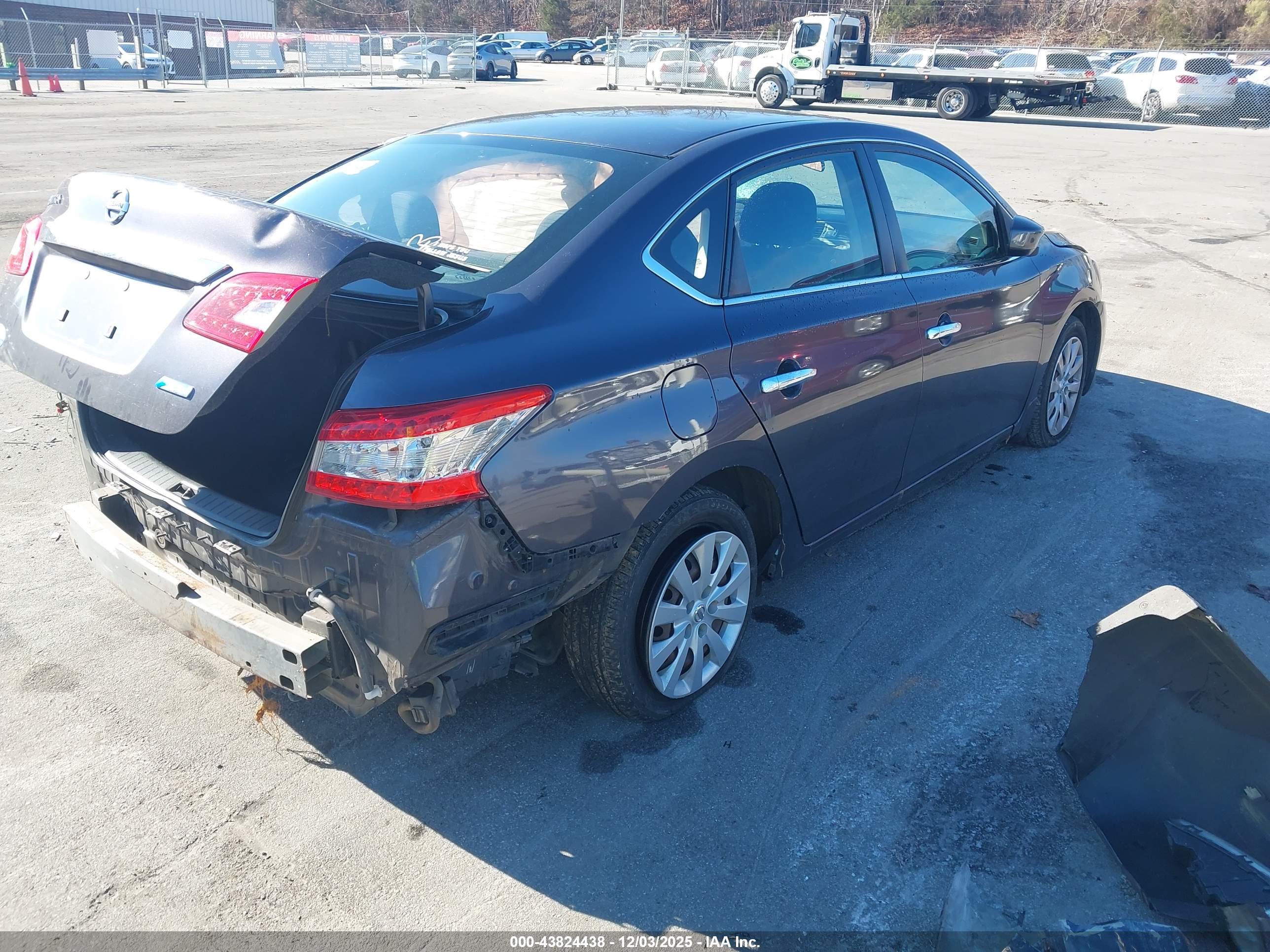 NISSAN SENTRA image 4