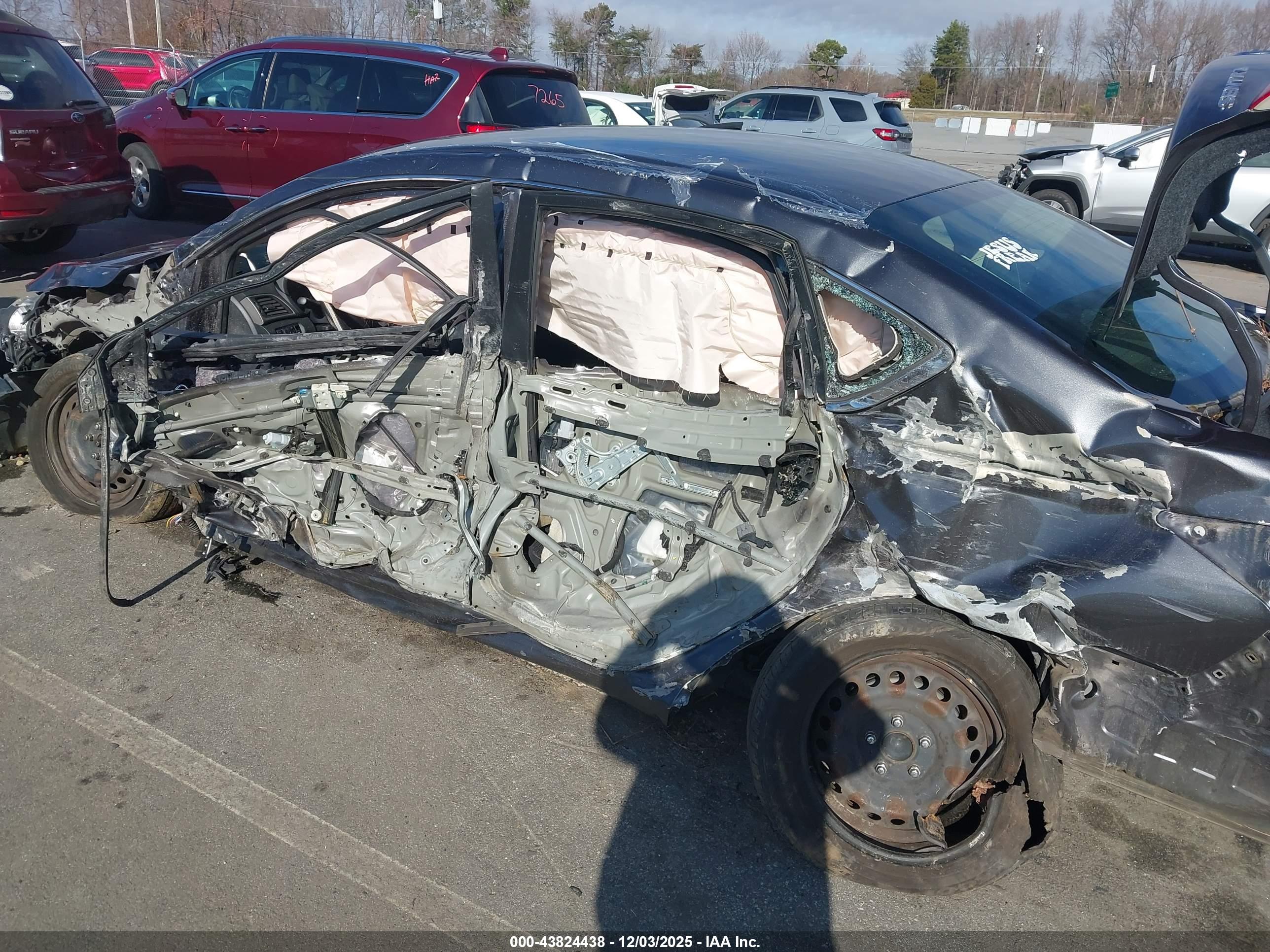 NISSAN SENTRA image 6
