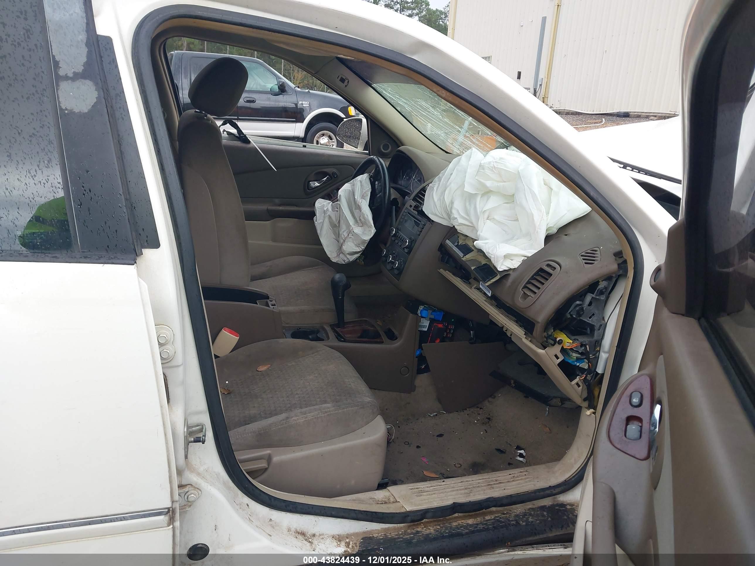 CHEVROLET MALIBU image 5