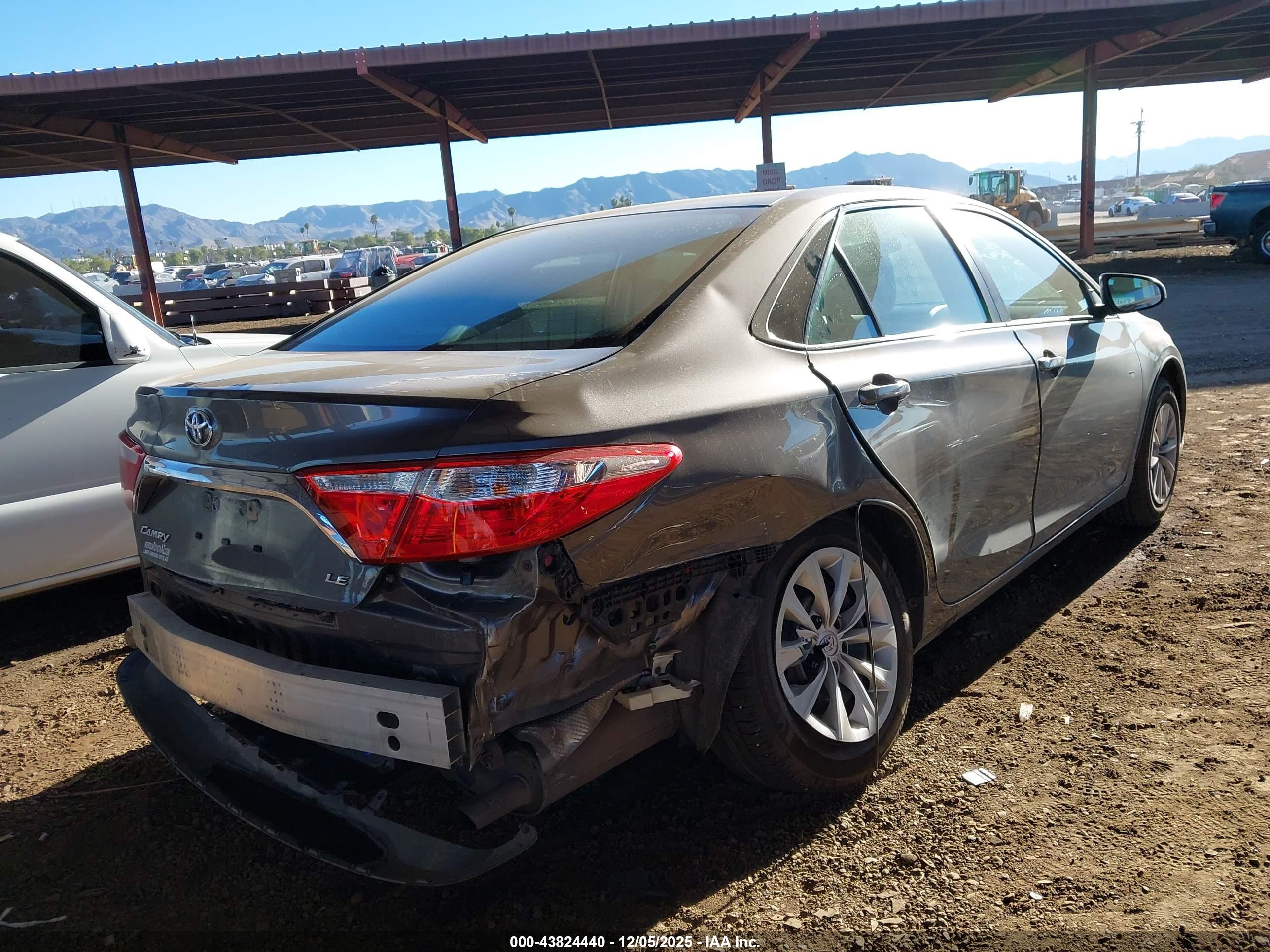 TOYOTA CAMRY image 4