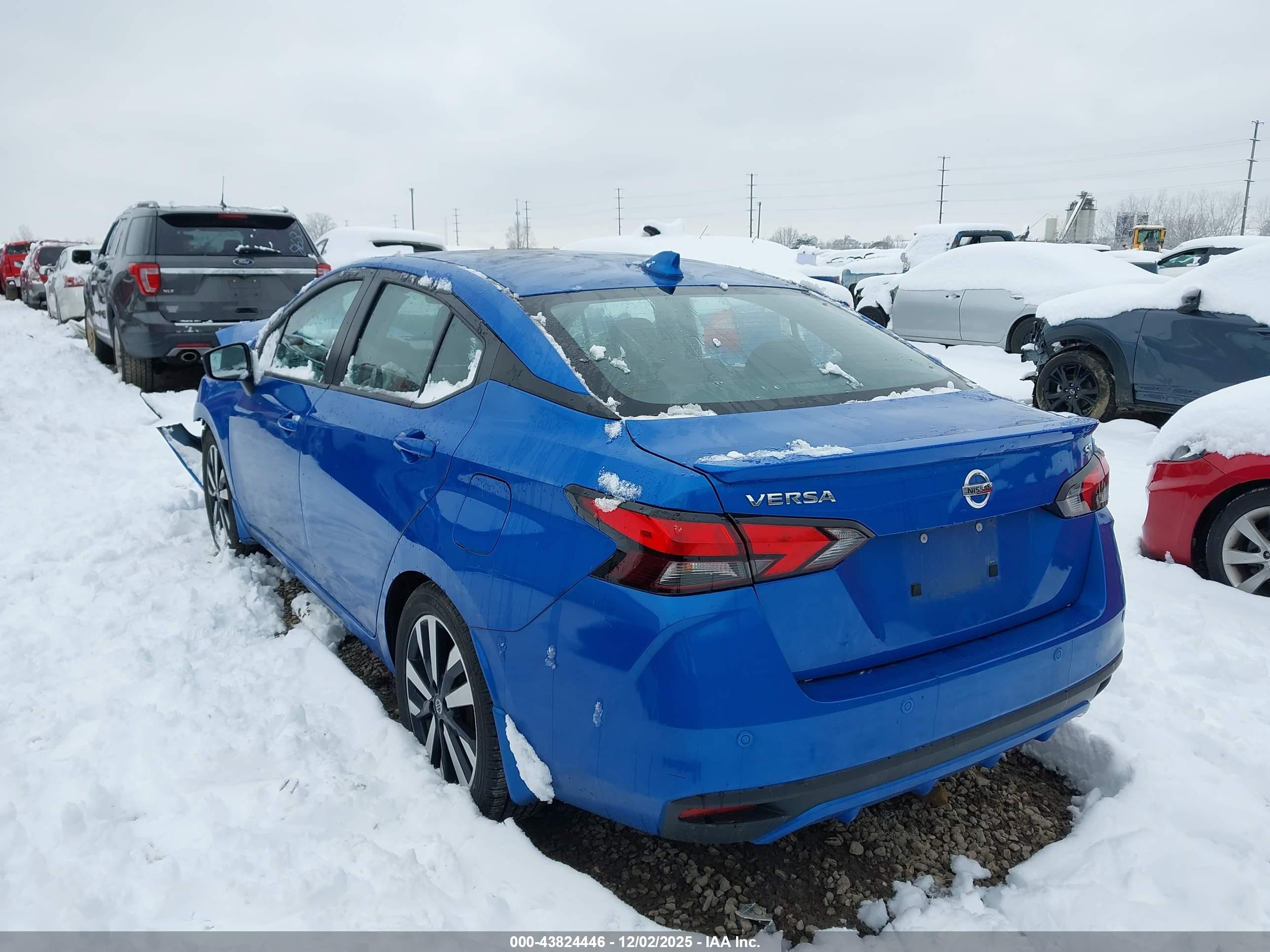 NISSAN VERSA image 3