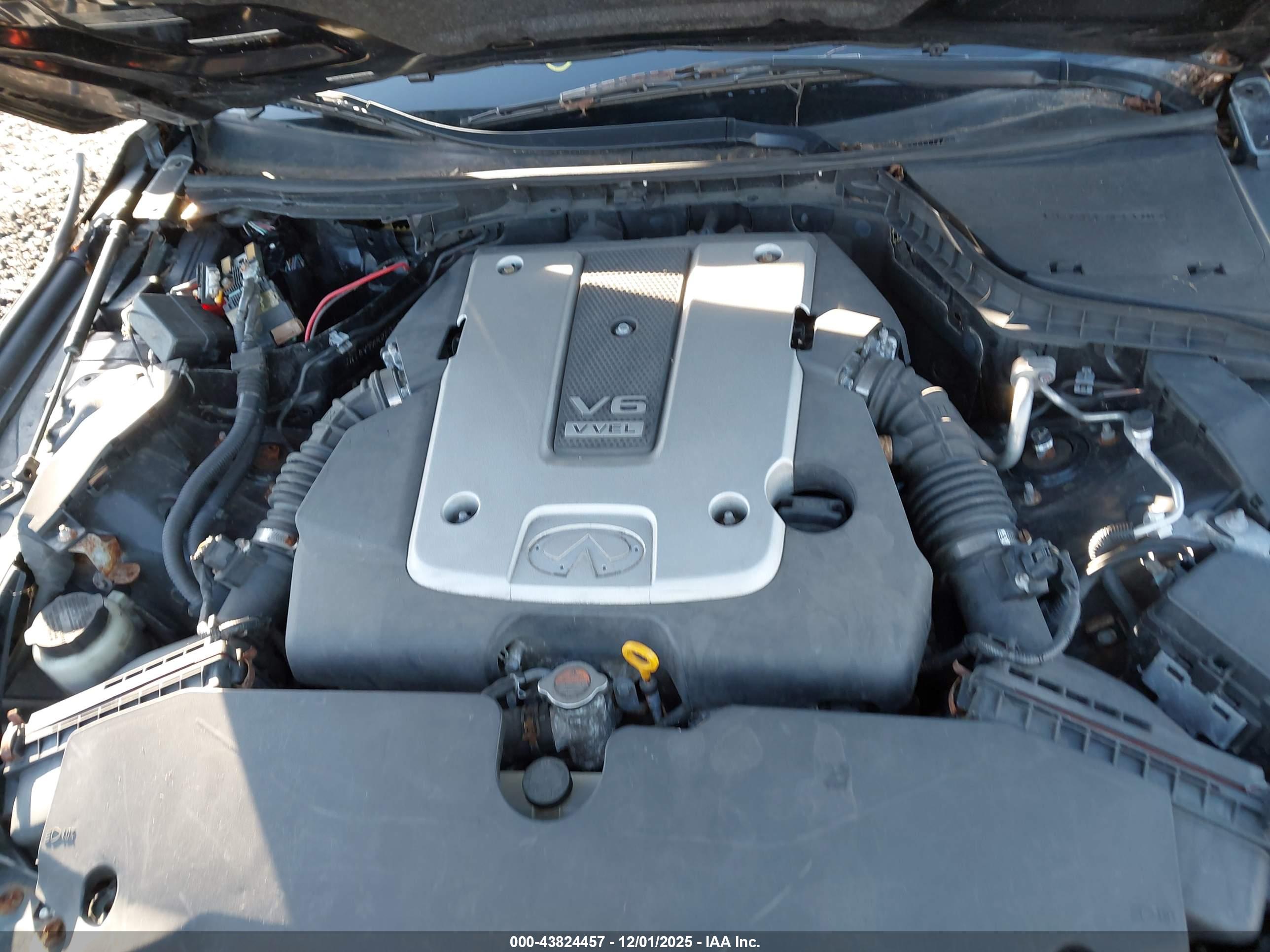 INFINITI Q50 image 10